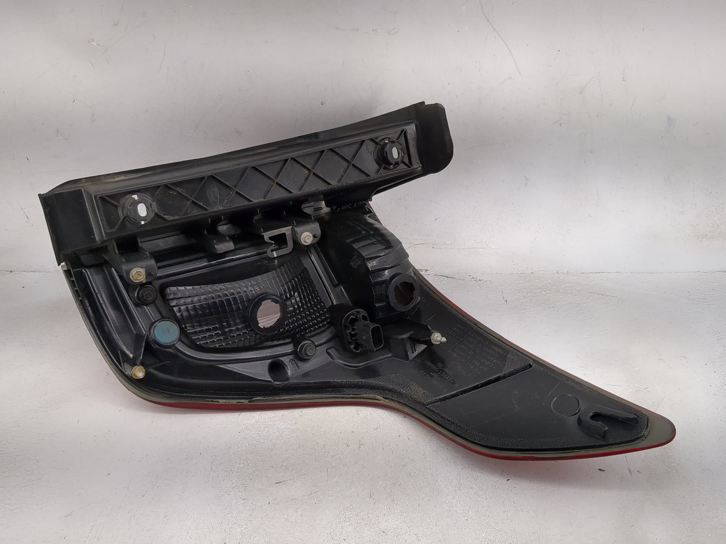 2011-2015 Ford Explorer Tail Light Assembly Driver Left OEM Fits Fits 2011 2012 2013 2014 2015 OEM Used Auto Parts - Oemused