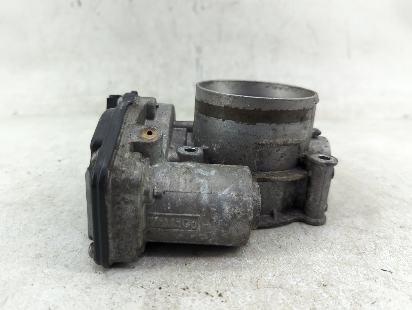 2011-2019 Ford Explorer Throttle Body Fits Fits 2011 2012 2013 2014 2015 2016 2017 2018 2019 OEM Used Auto Parts - Oemusedau