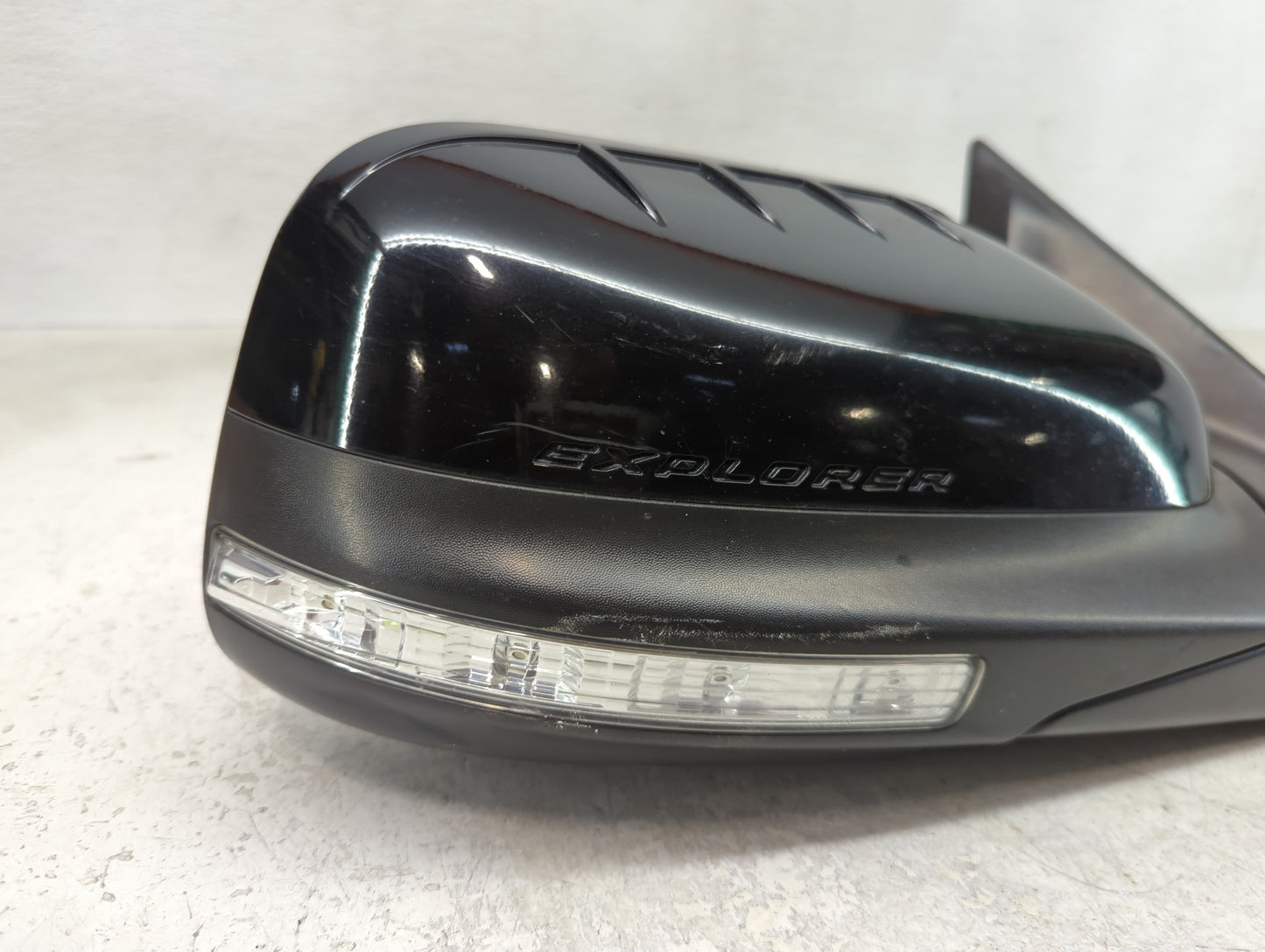 2011-2015 Ford Explorer Passenger Side View Mirror - Right Door Mirror OEM Used - Oemusedautoparts1.com
