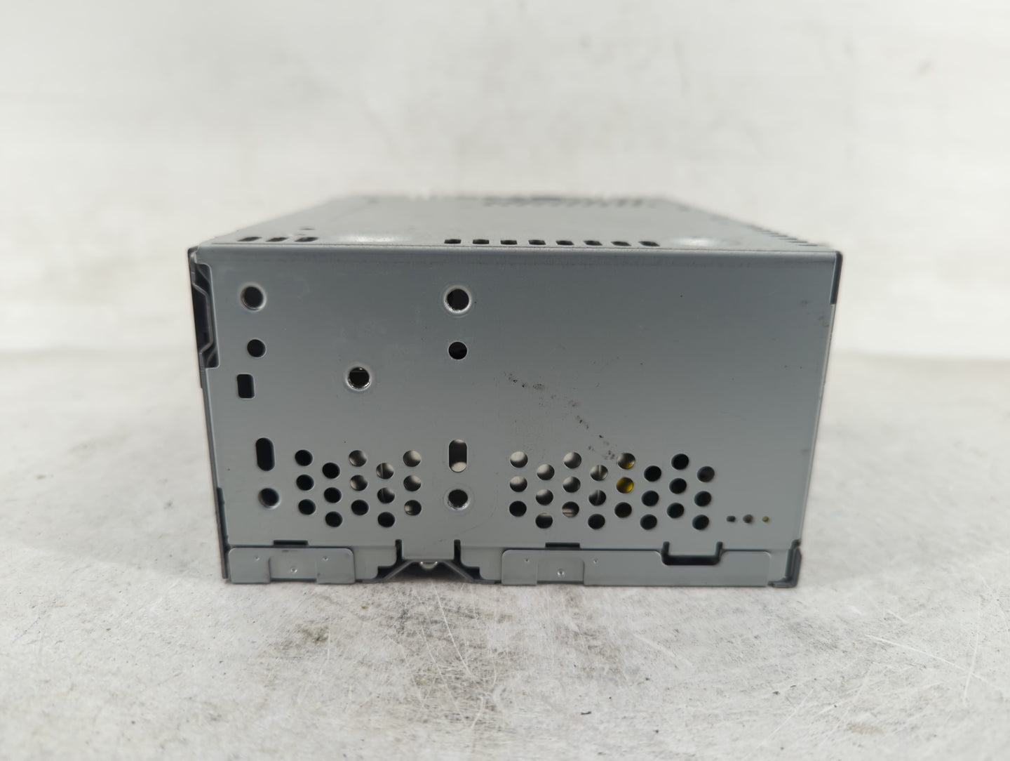 2013-2014 Ford Explorer Radio AM FM Cd Player Receiver Replacement Fits Fits 2013 2014 OEM Used Auto Parts - Oemusedautopart