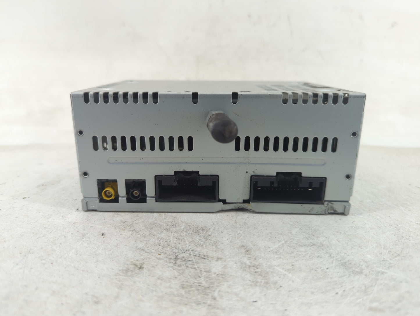 2013-2014 Ford Explorer Radio AM FM Cd Player Receiver Replacement Fits Fits 2013 2014 OEM Used Auto Parts - Oemusedautopart