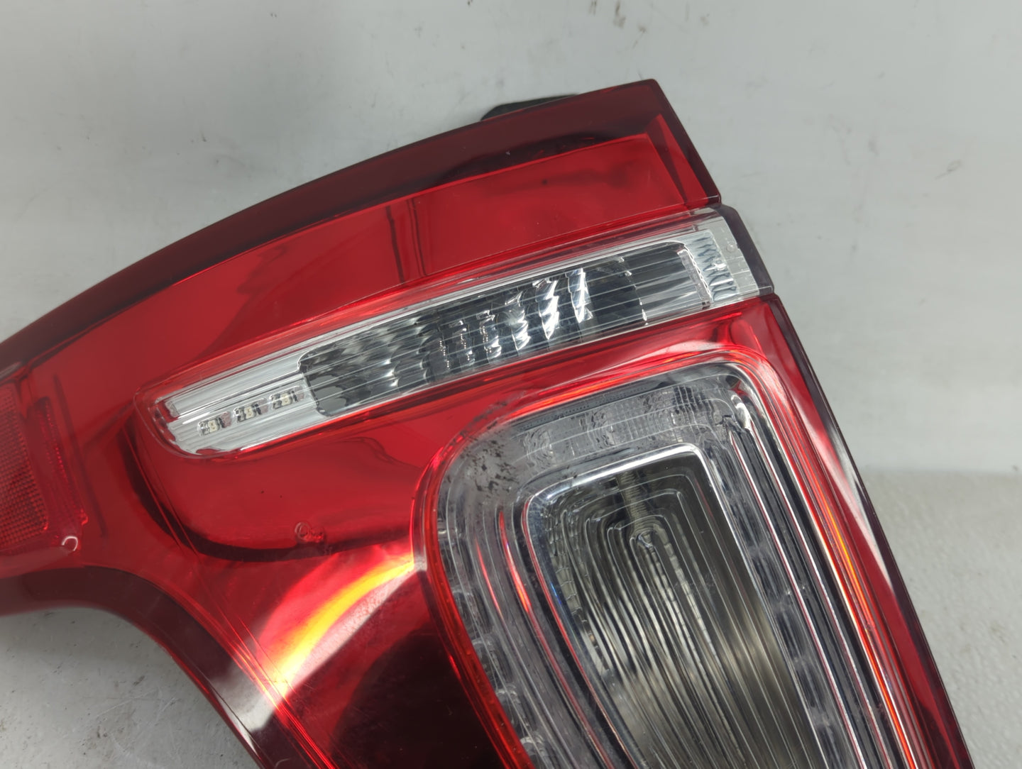 2011-2015 Ford Explorer Tail Light Assembly Driver Left OEM Fits Fits 2011 2012 2013 2014 2015 OEM Used Auto Parts - Oemused