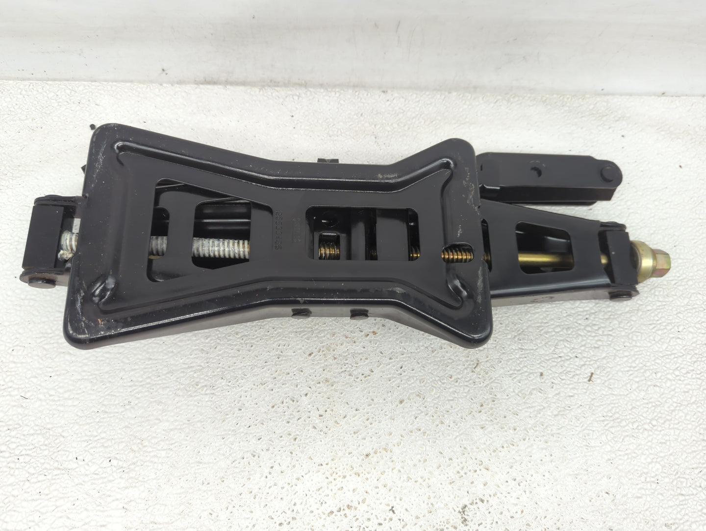 1999 Ford F-150 Spare Scissor Car Jack - Oemusedautoparts1.com