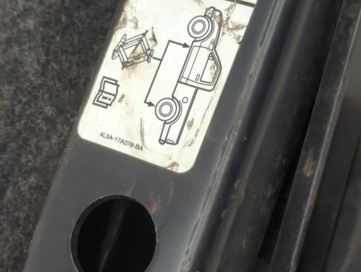 2006 Ford F-150 Spare Scissor Car Jack 1057258 - Oemusedautoparts1.com