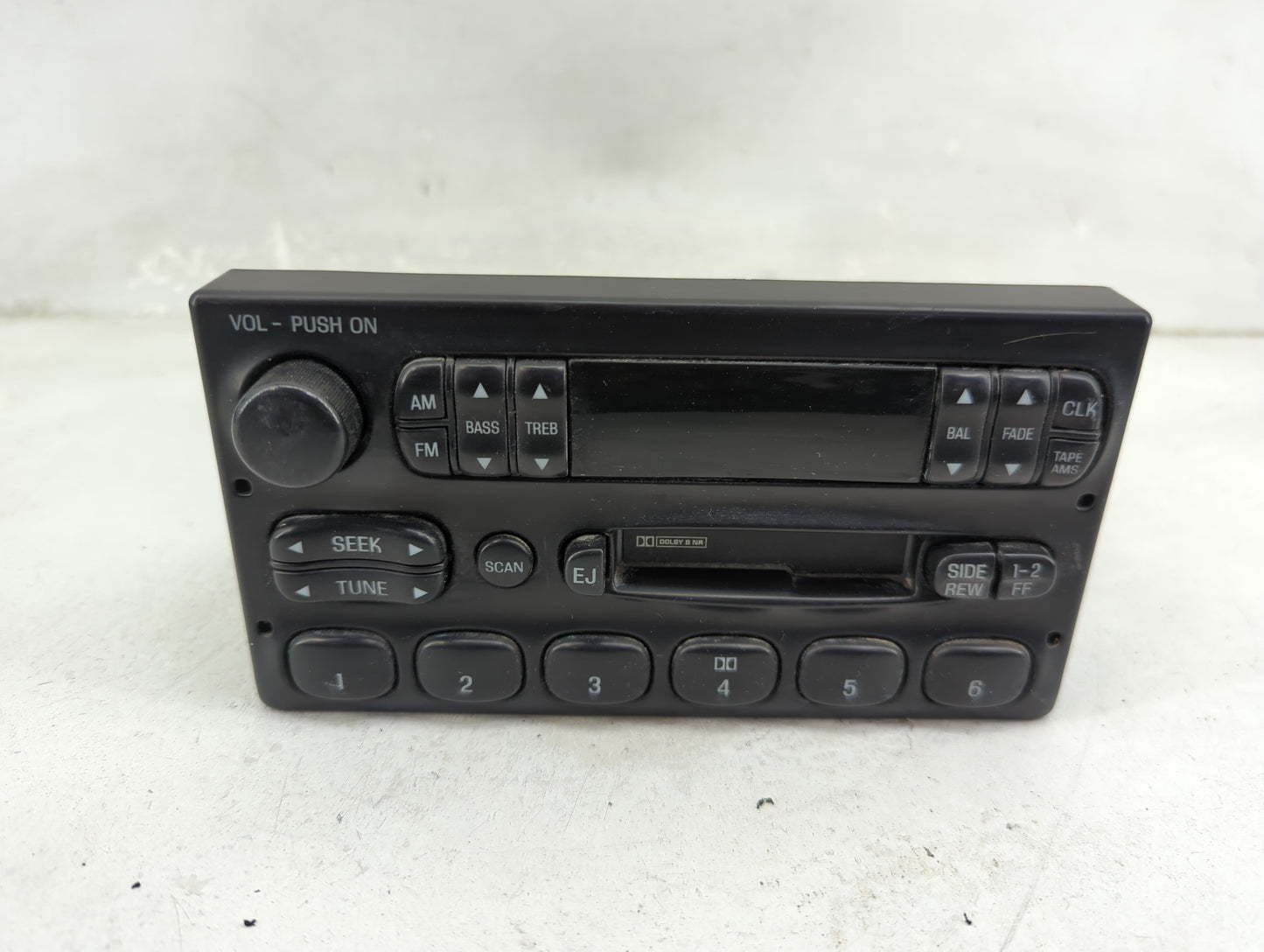 1999-2002 Ford F-150 Radio AM FM Cd Player Receiver Replacement Fits Fits 1998 1999 2000 2001 2002 OEM Used Auto Parts - Oem