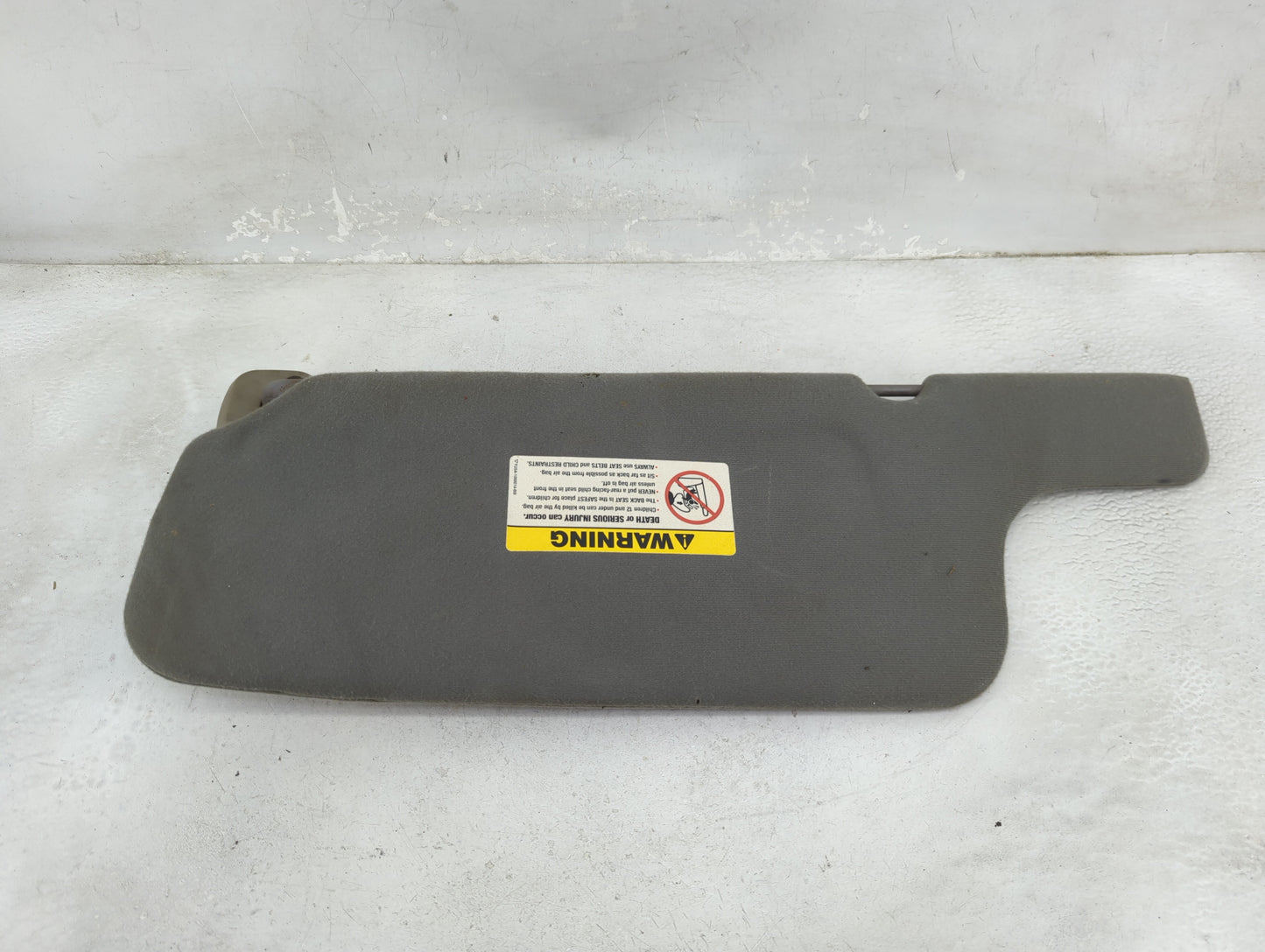 2000-2002 Ford F-150 Sun Visor Shade Replacement Passenger Right Mirror Fits Fits 2000 2001 2002 OEM Used Auto Parts - Oemus