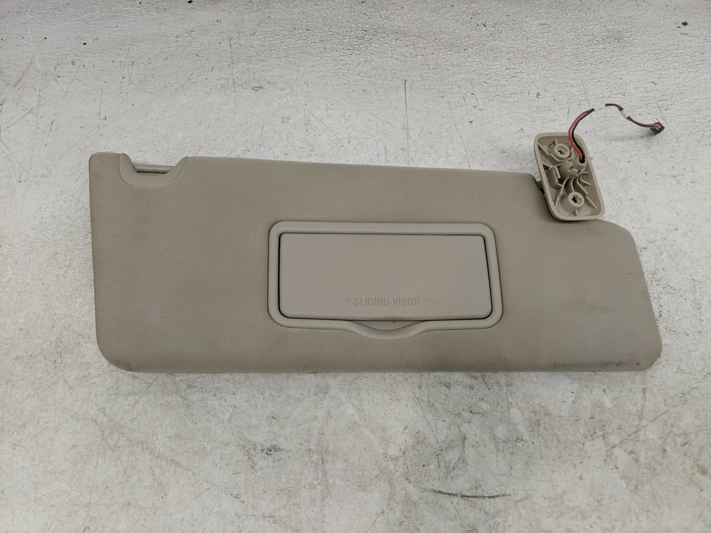 2009-2010 Ford F-150 Sun Visor Shade Replacement Passenger Right Mirror Fits Fits 2009 2010 OEM Used Auto Parts - Oemusedaut