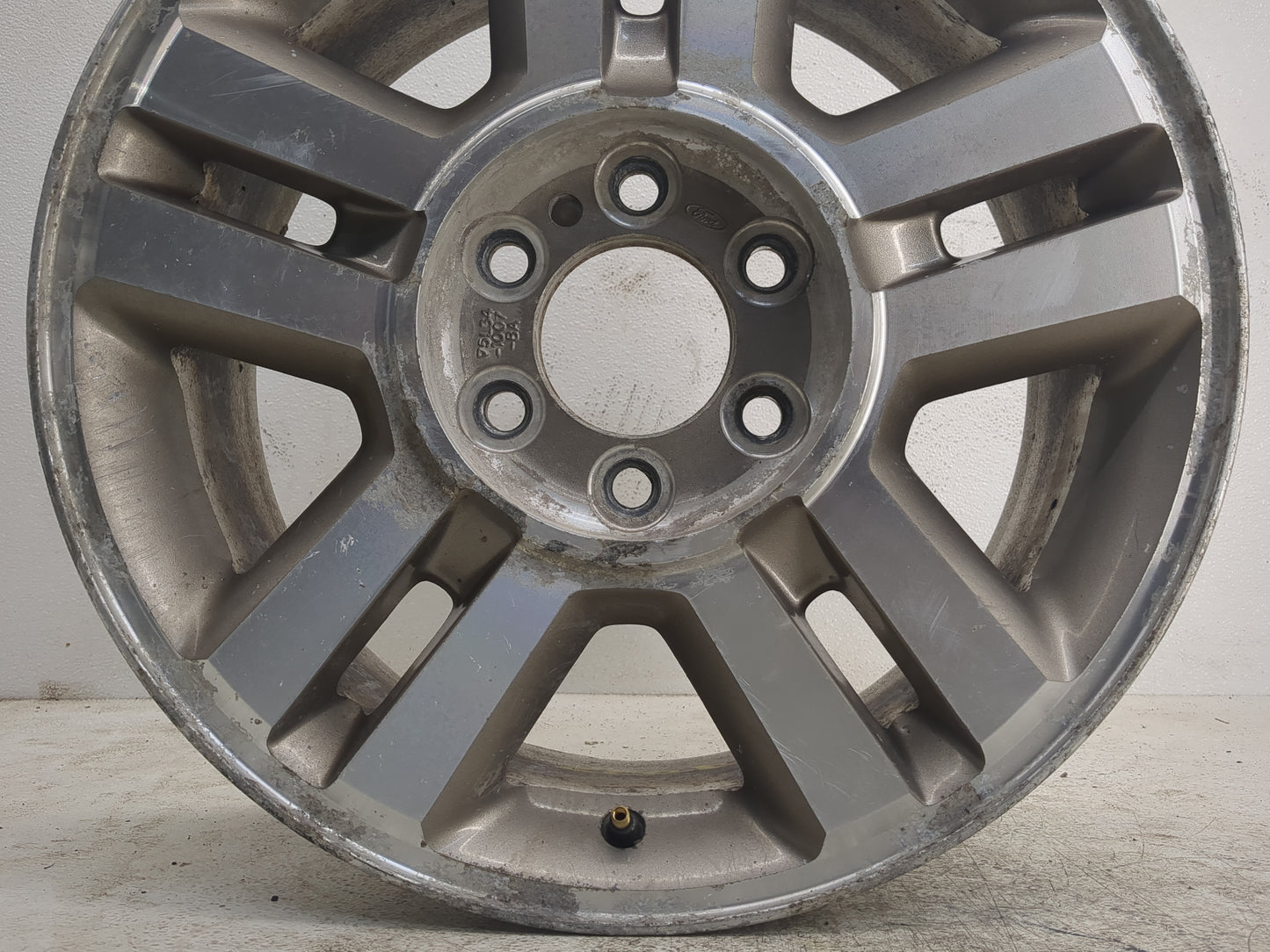 2005-2008 Ford F-150 Oem Wheel Rim - Oemusedautoparts1.com