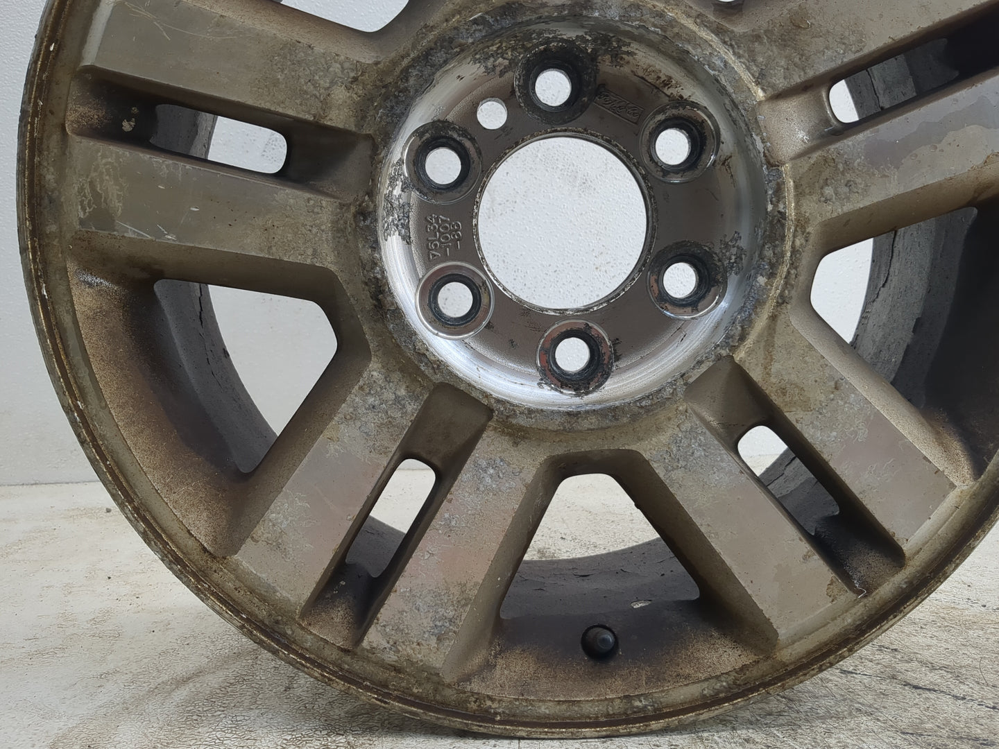 2005-2008 Ford F-150 Oem Wheel Rim 1188747 - Oemusedautoparts1.com
