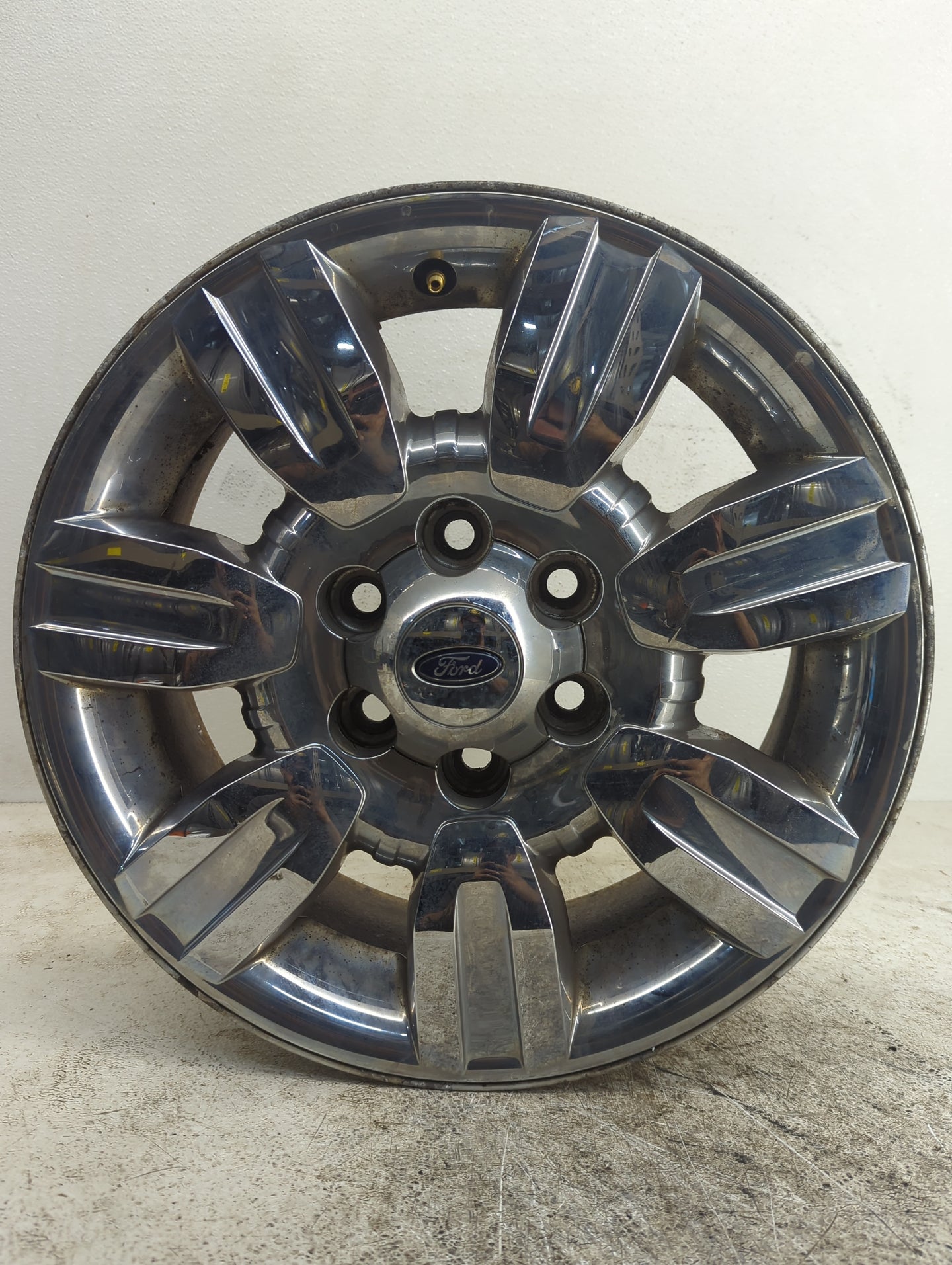 2013-2014 Ford F-150 Oem Wheel Rim - Oemusedautoparts1.com