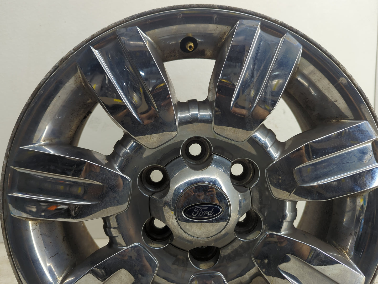 2013-2014 Ford F-150 Oem Wheel Rim - Oemusedautoparts1.com
