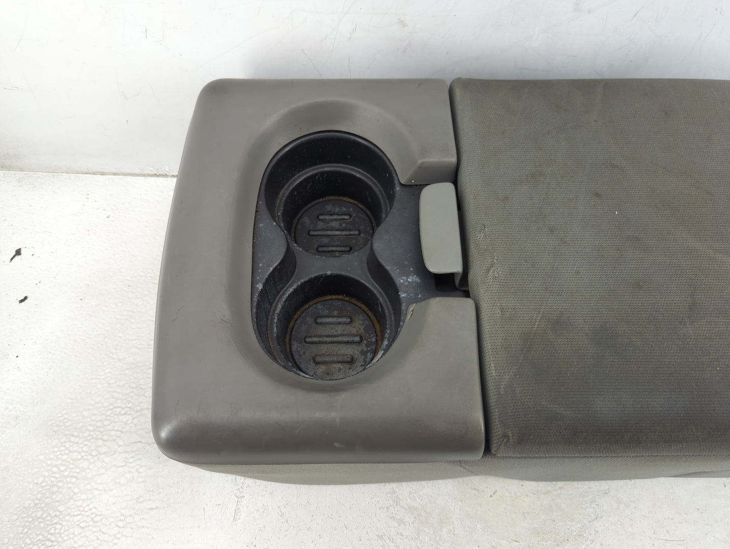 2004-2008 Ford F-150 Center Console Armrest Cover Lid Fits Fits 2004 2005 2006 2007 2008 OEM Used Auto Parts - Oemusedautopa