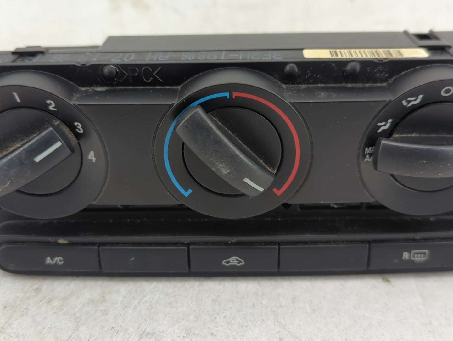 2004-2008 Ford F-150 Climate Control Module Temperature AC/Heater Replacement Fits Fits 2004 2005 2006 2007 2008 OEM Used Au