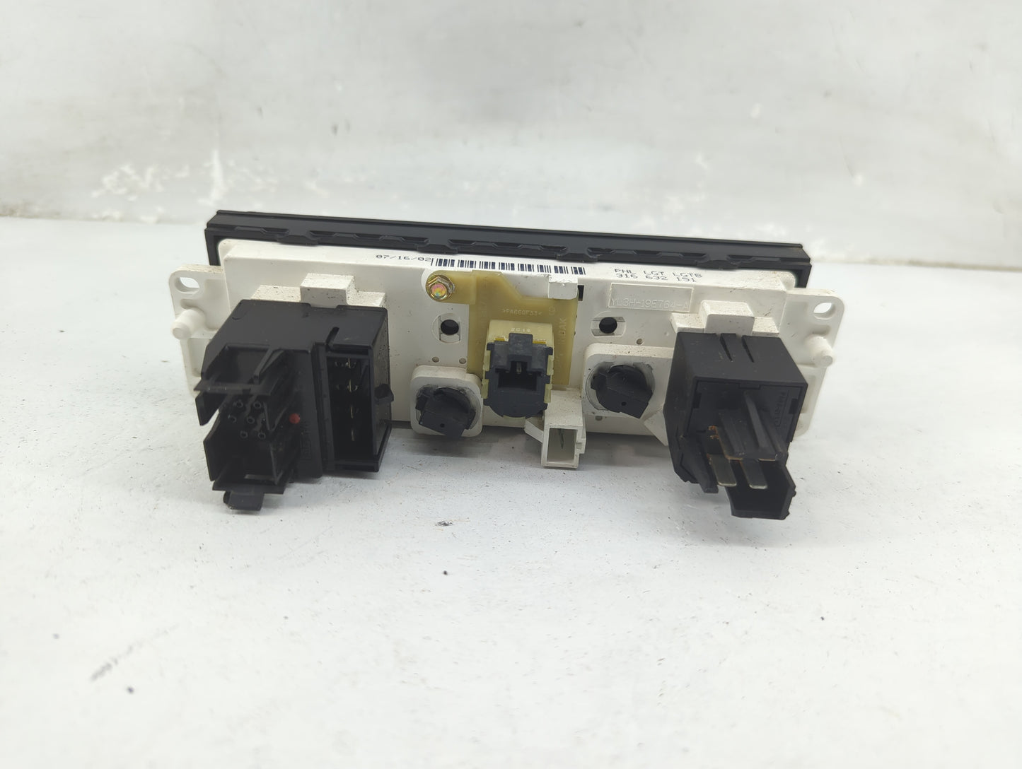 1999-2004 Ford F-150 Climate Control Module Temperature AC/Heater Replacement Fits Fits 1999 2000 2001 2002 2003 2004 OEM Us