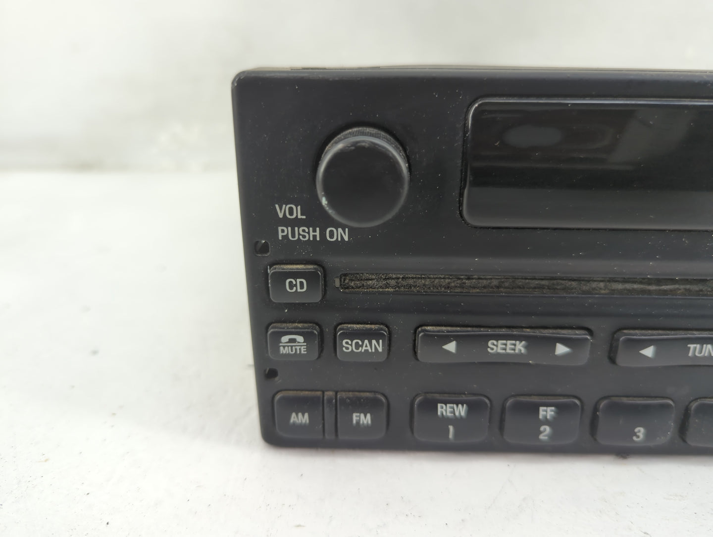 2003-2004 Ford F-150 Radio AM FM Cd Player Receiver Replacement Fits Fits 2003 2004 OEM Used Auto Parts - Oemusedautoparts1.