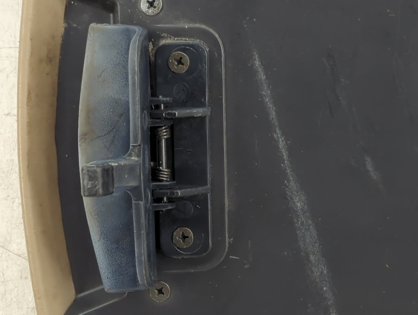 2001-2004 Ford F-150 Center Console Armrest Cover Lid Fits Fits 2001 2002 2003 2004 OEM Used Auto Parts - Oemusedautoparts1.