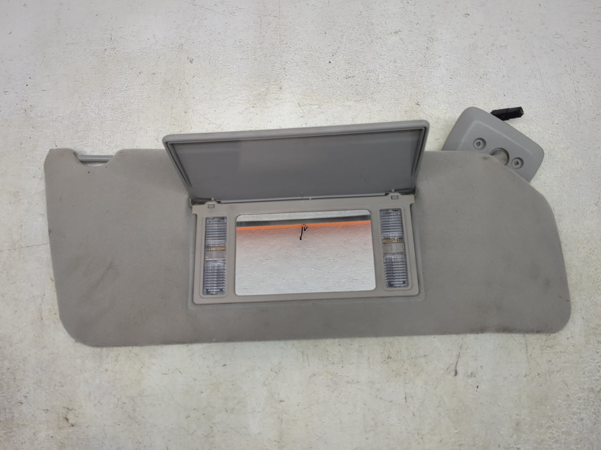2004-2008 Ford F-150 Sun Visor Shade Replacement Passenger Right Mirror Fits Fits 2004 2005 2006 2007 2008 OEM Used Auto Par