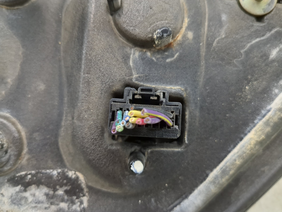 2007-2008 Ford F-150 Driver Side View Mirror - Left Door Mirror OEM Used - Oemusedautoparts1.com