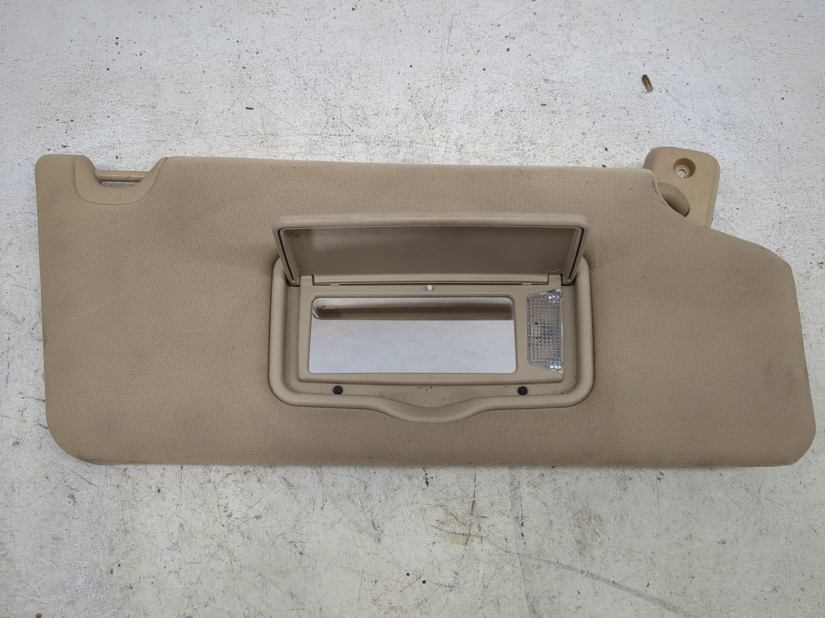2009-2010 Ford F-150 Sun Visor Shade Replacement Passenger Right Mirror Fits Fits 2009 2010 OEM Used Auto Parts - Oemusedaut