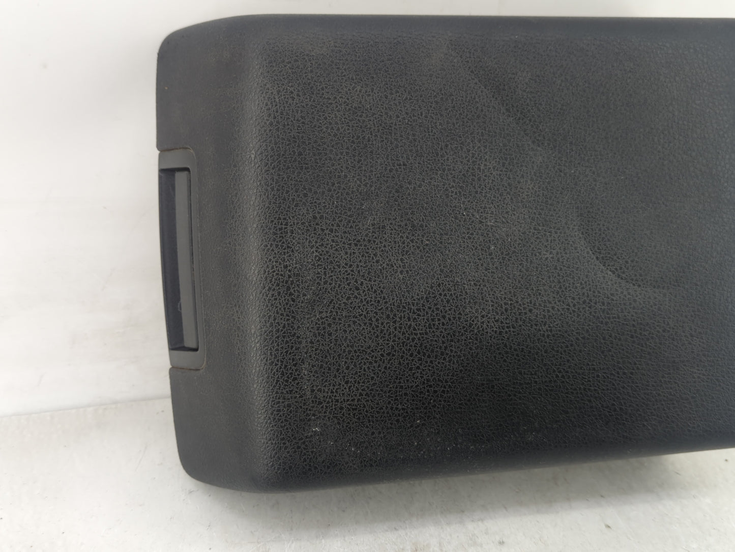 2004-2008 Ford F-150 Center Console Armrest Cover Lid Fits Fits 2004 2005 2006 2007 2008 OEM Used Auto Parts - Oemusedautopa