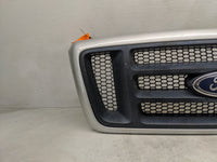 2004-2006 Ford F-150 Front Grille Bumper Not Included - Oemusedautoparts1.com
