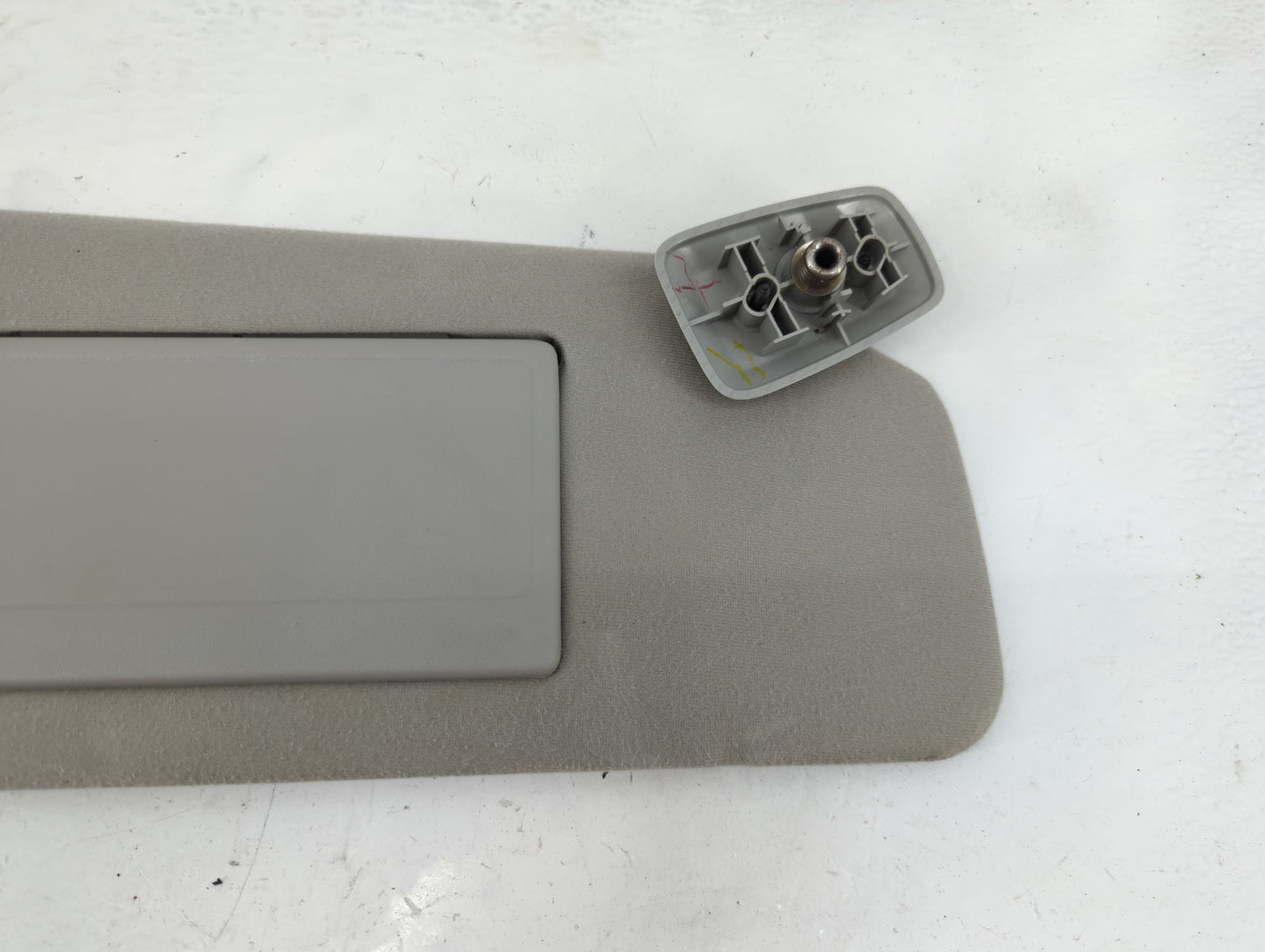 2004-2008 Ford F-150 Sun Visor Shade Replacement Passenger Right Mirror Fits Fits 2004 2005 2006 2007 2008 OEM Used Auto Par