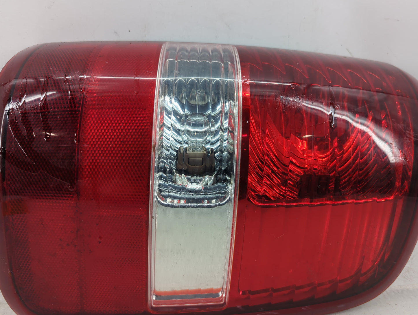 2004-2008 Ford F-150 Tail Light Assembly Passenger Right OEM Fits Fits 2004 2005 2006 2007 2008 OEM Used Auto Parts - Oemuse