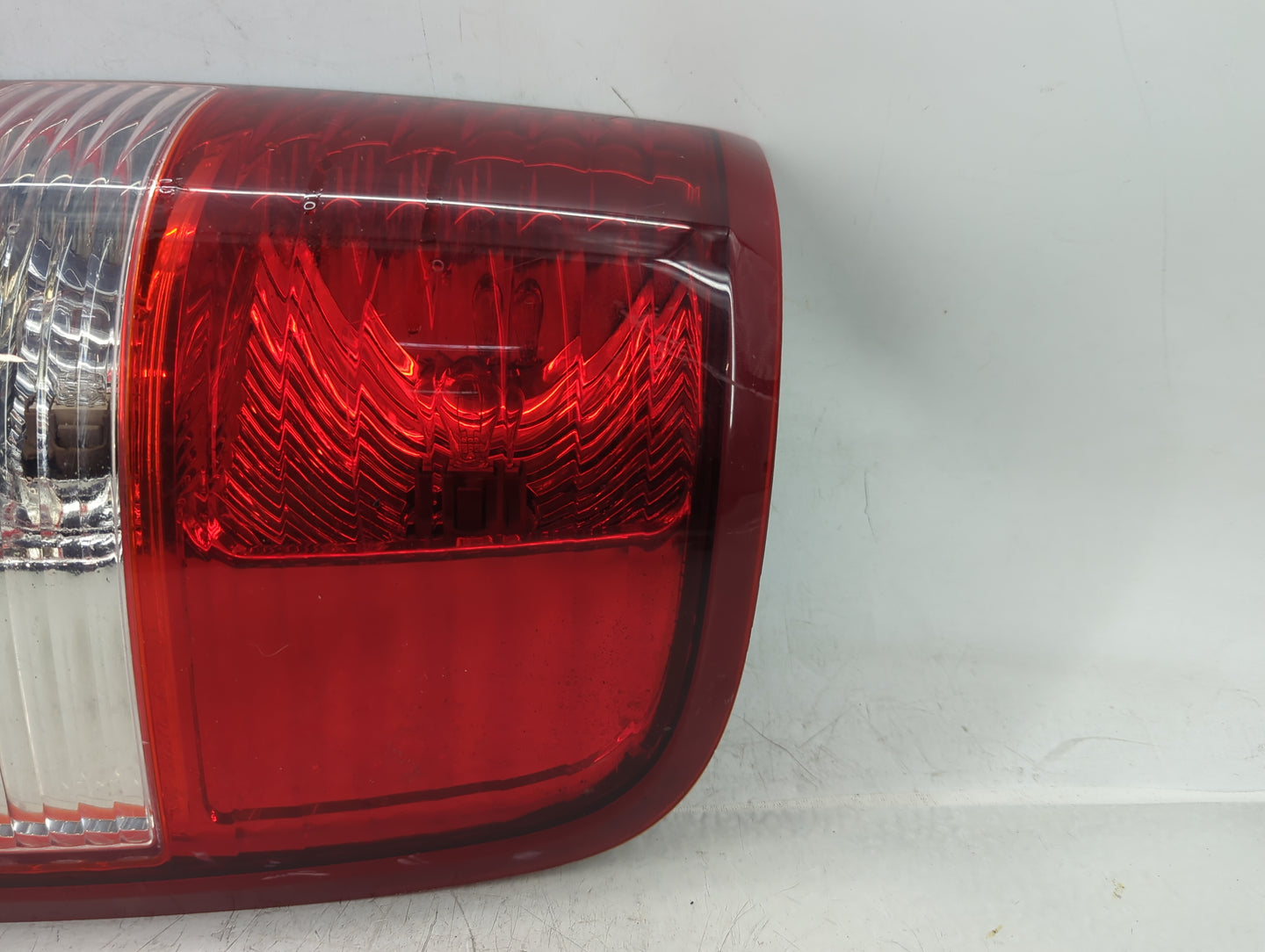2004-2008 Ford F-150 Tail Light Assembly Passenger Right OEM Fits Fits 2004 2005 2006 2007 2008 OEM Used Auto Parts - Oemuse