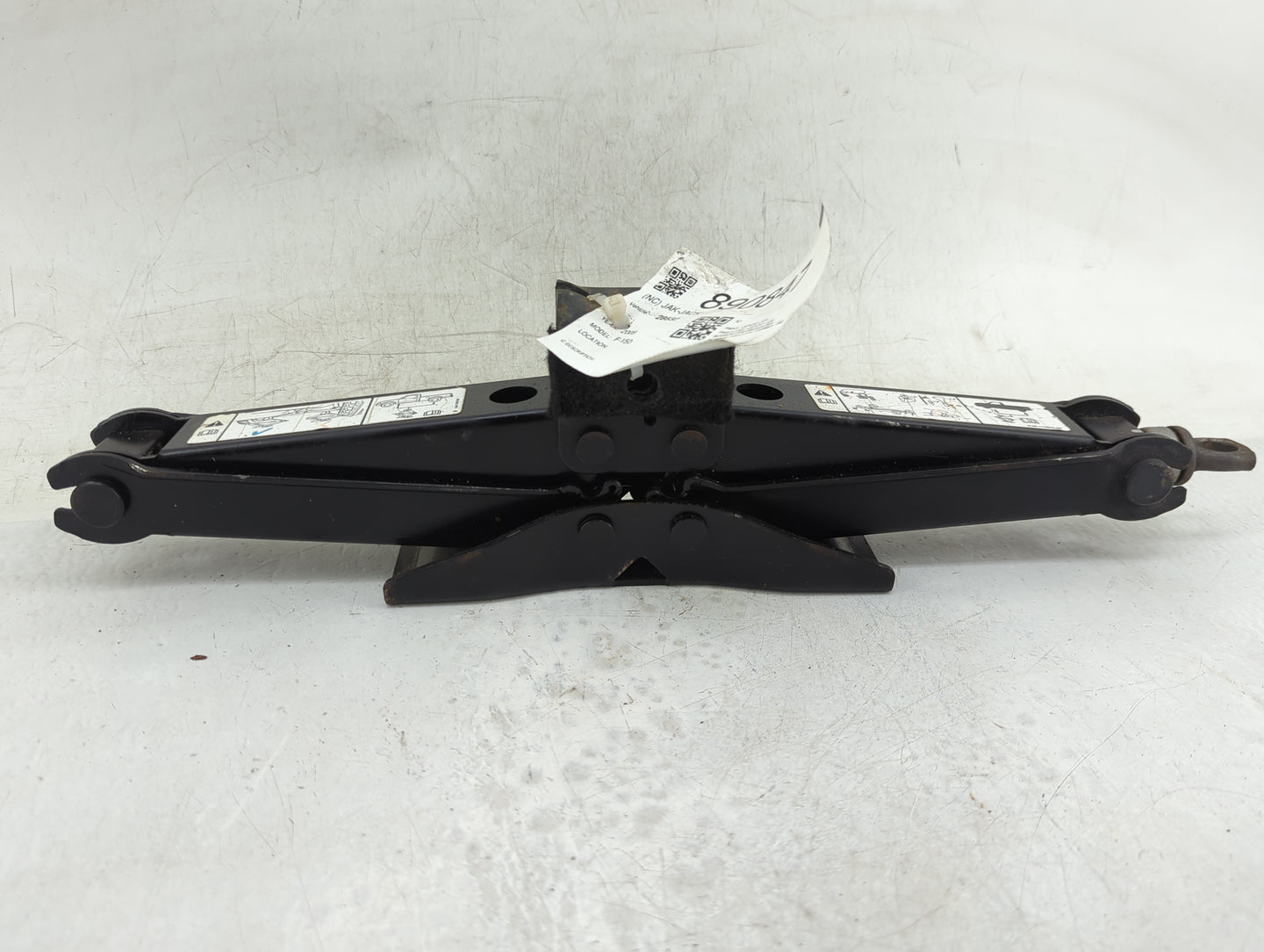 2008 Ford F-150 Spare Scissor Car Jack - Oemusedautoparts1.com