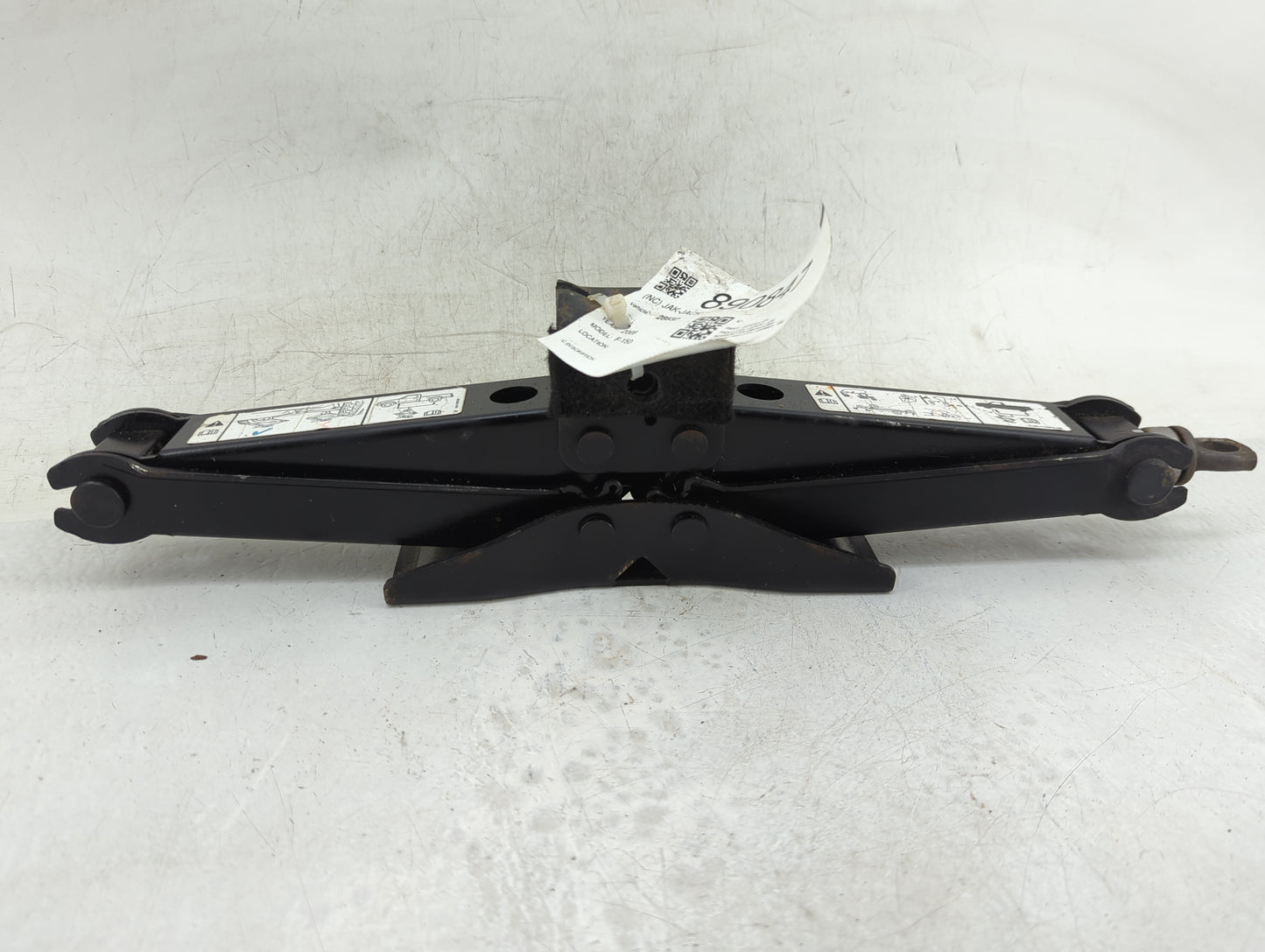 2008 Ford F-150 Spare Scissor Car Jack - Oemusedautoparts1.com
