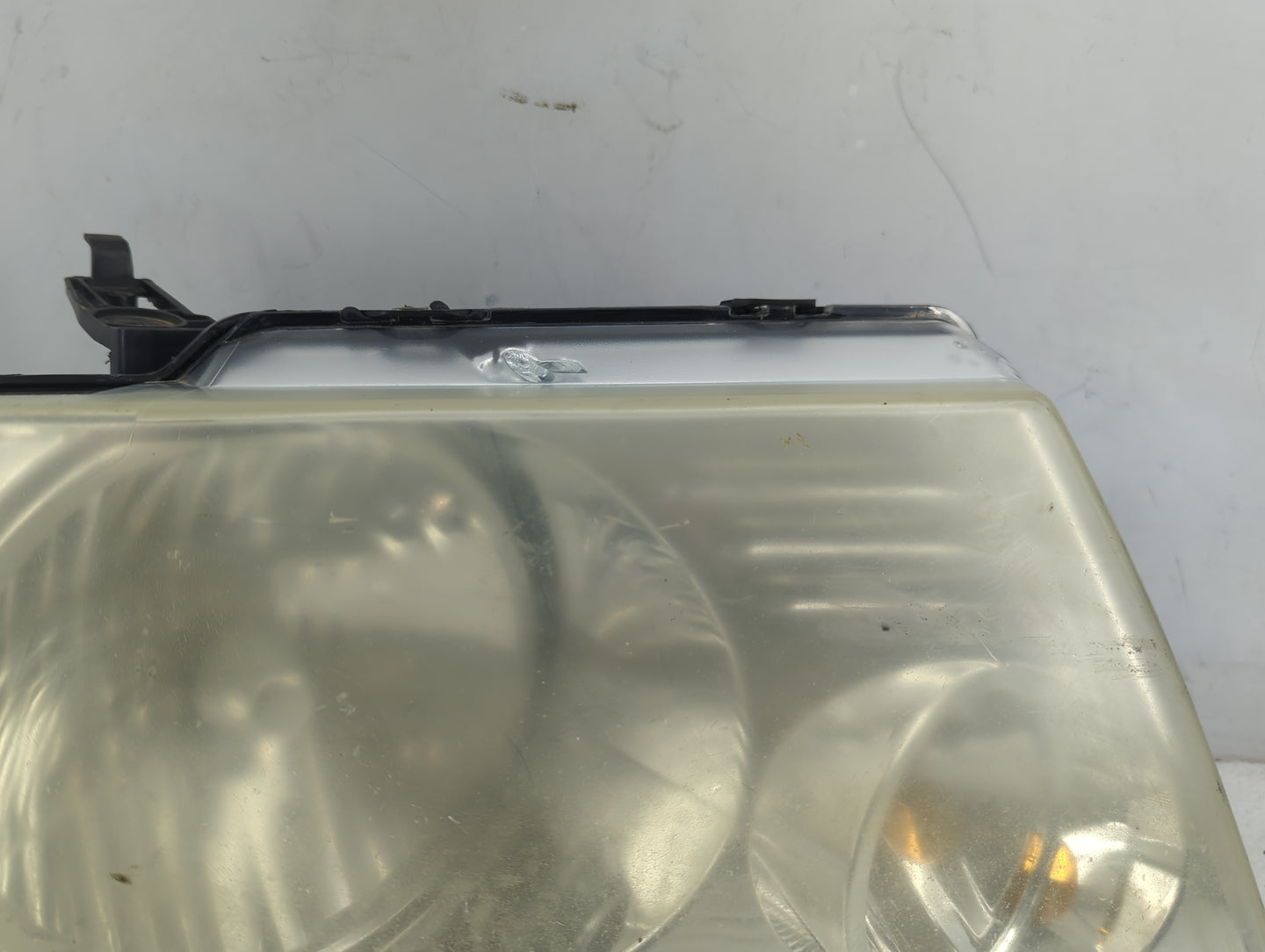 2004-2008 Ford F-150 Passenger Right Oem Head Light Headlight Lamp - Oemusedautoparts1.com