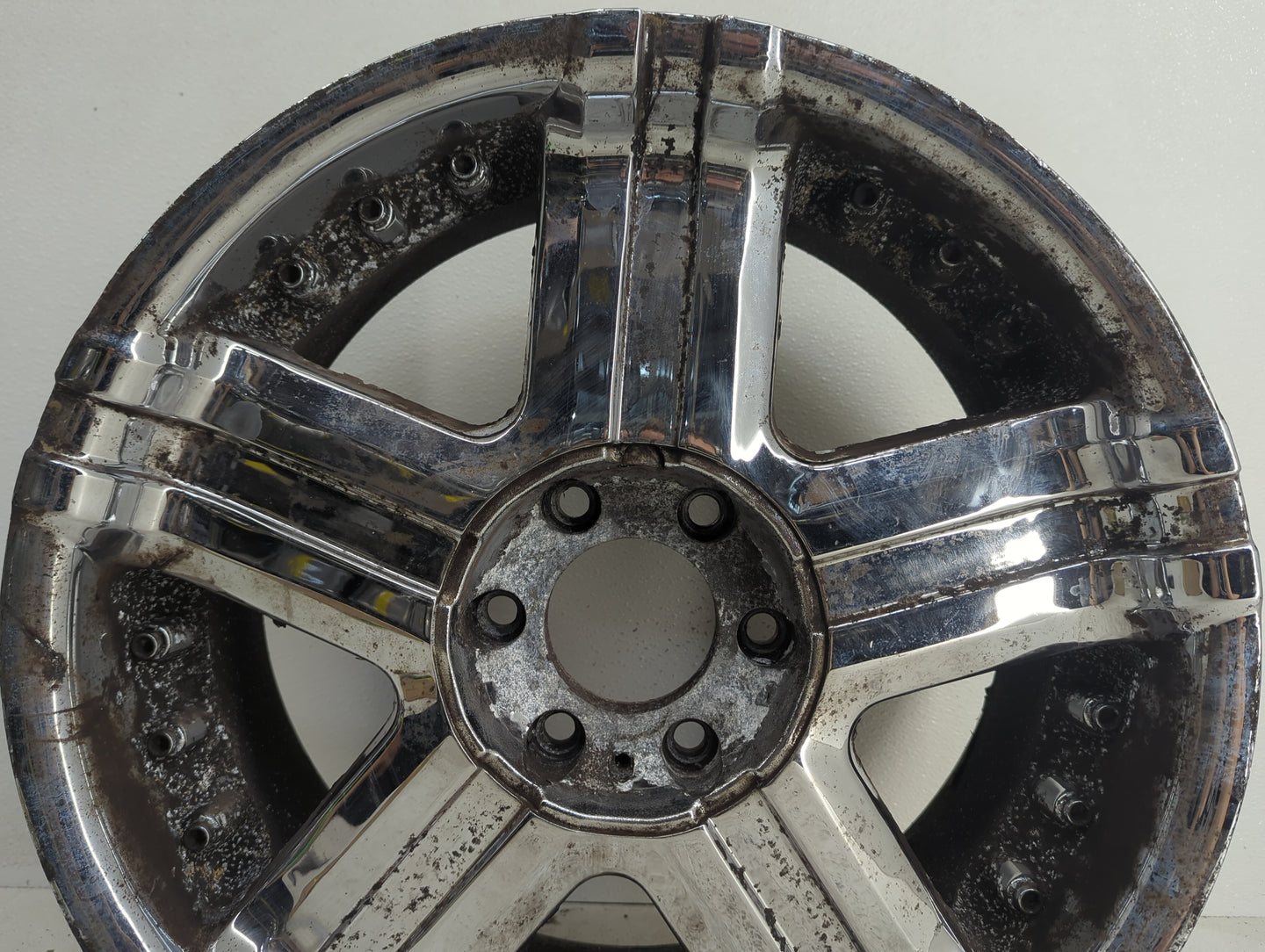 Ford F-250 Oem Wheel Rim 1097586 - Oemusedautoparts1.com