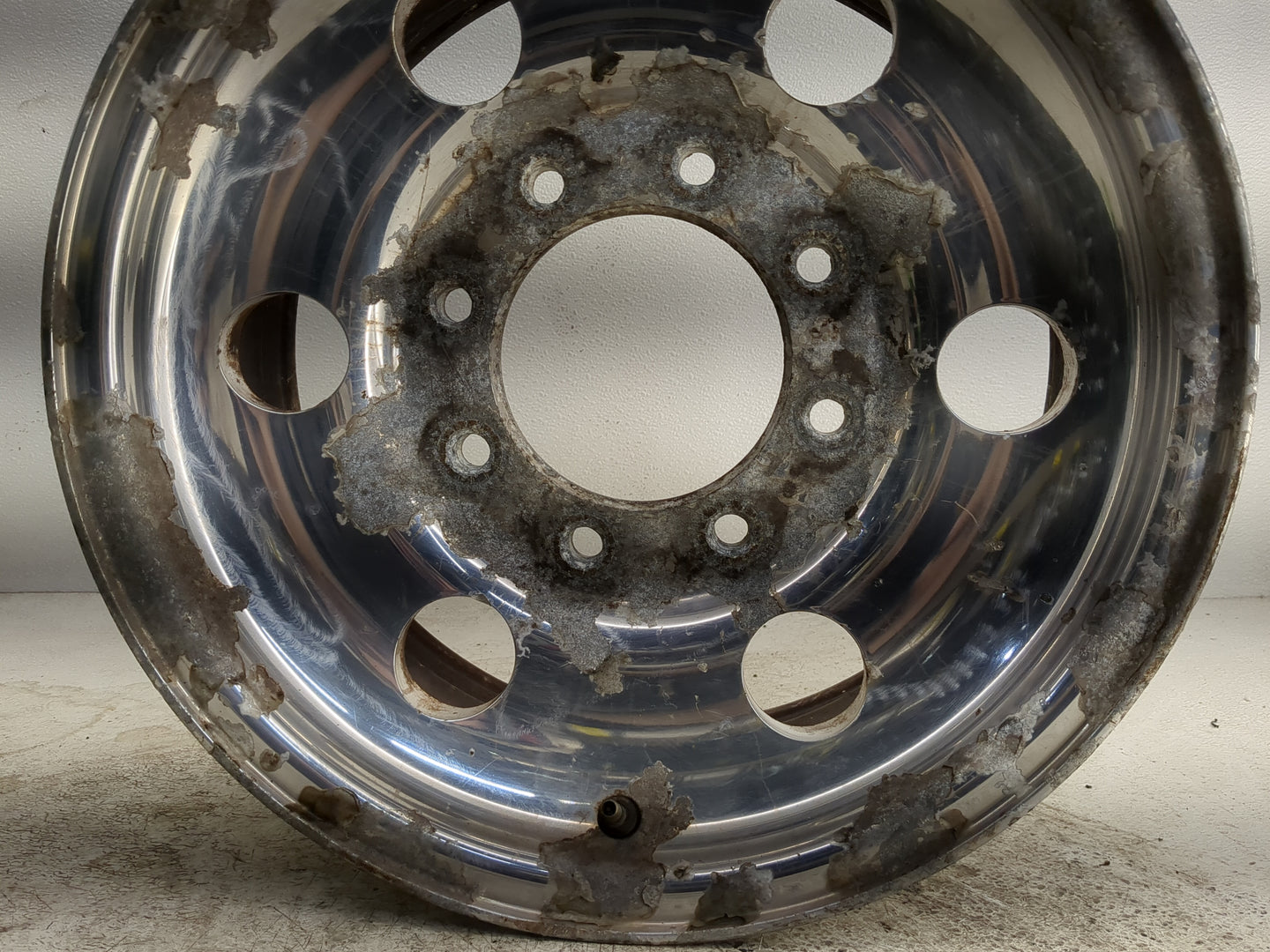 Ford F-250 Oem Wheel Rim 1274893 - Oemusedautoparts1.com