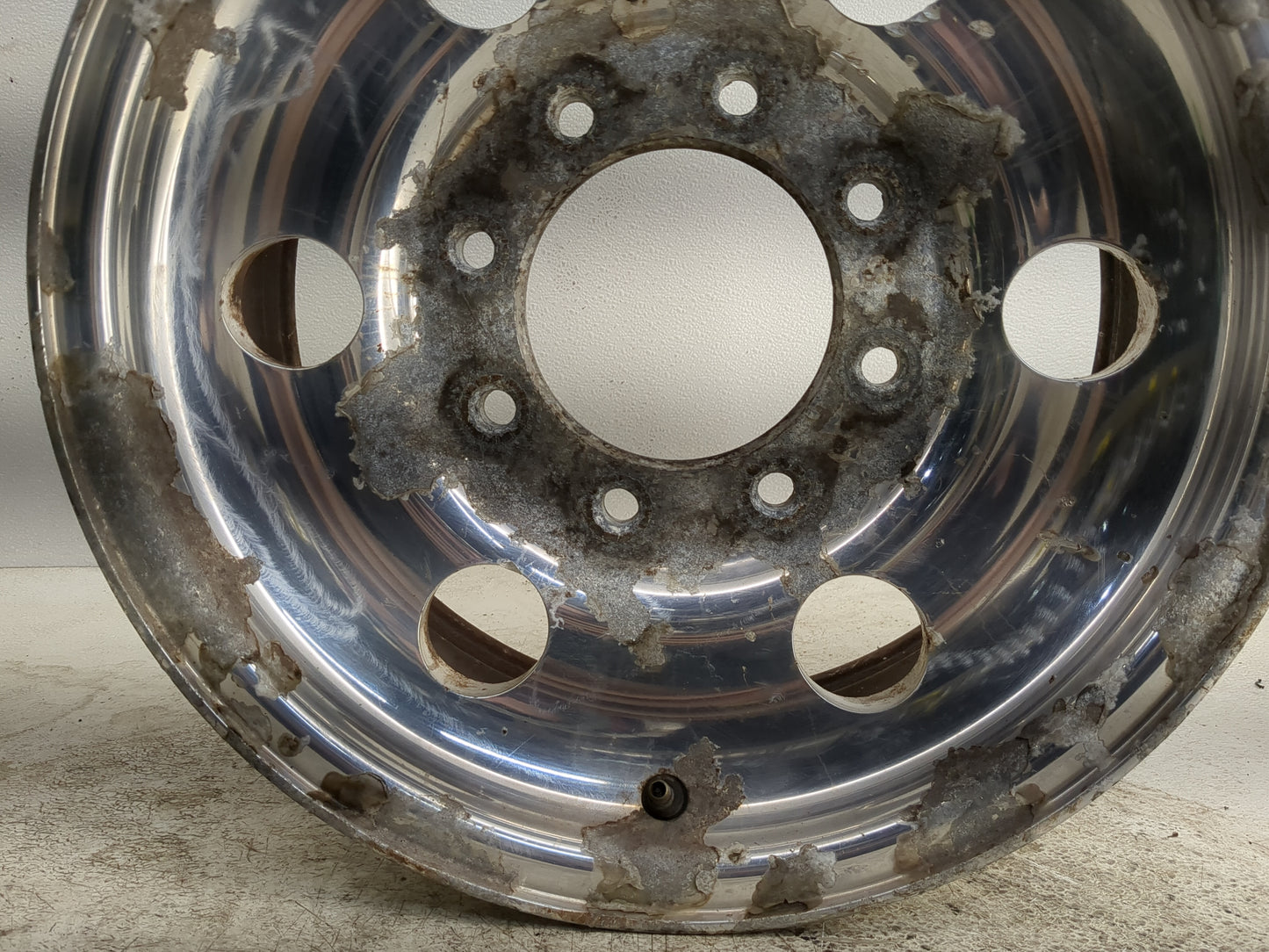 Ford F-250 Oem Wheel Rim - Oemusedautoparts1.com