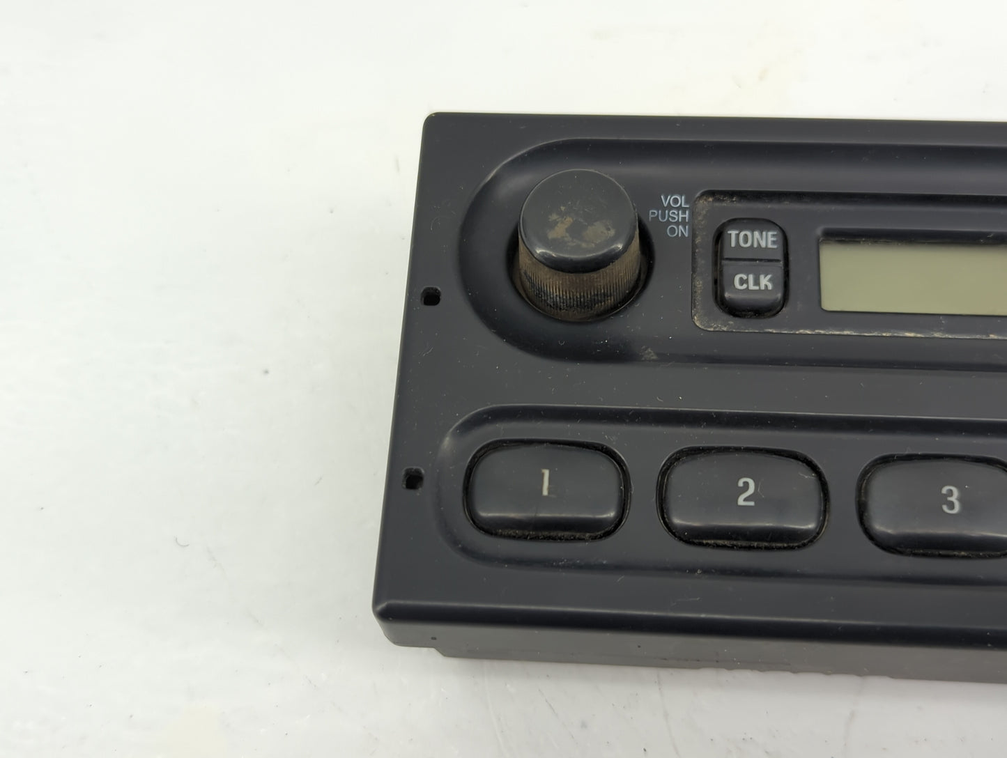 2003-2004 Ford F-250 Super Duty Radio AM FM Cd Player Receiver Replacement Fits Fits 2001 2002 2003 2004 2005 OEM Used Auto 