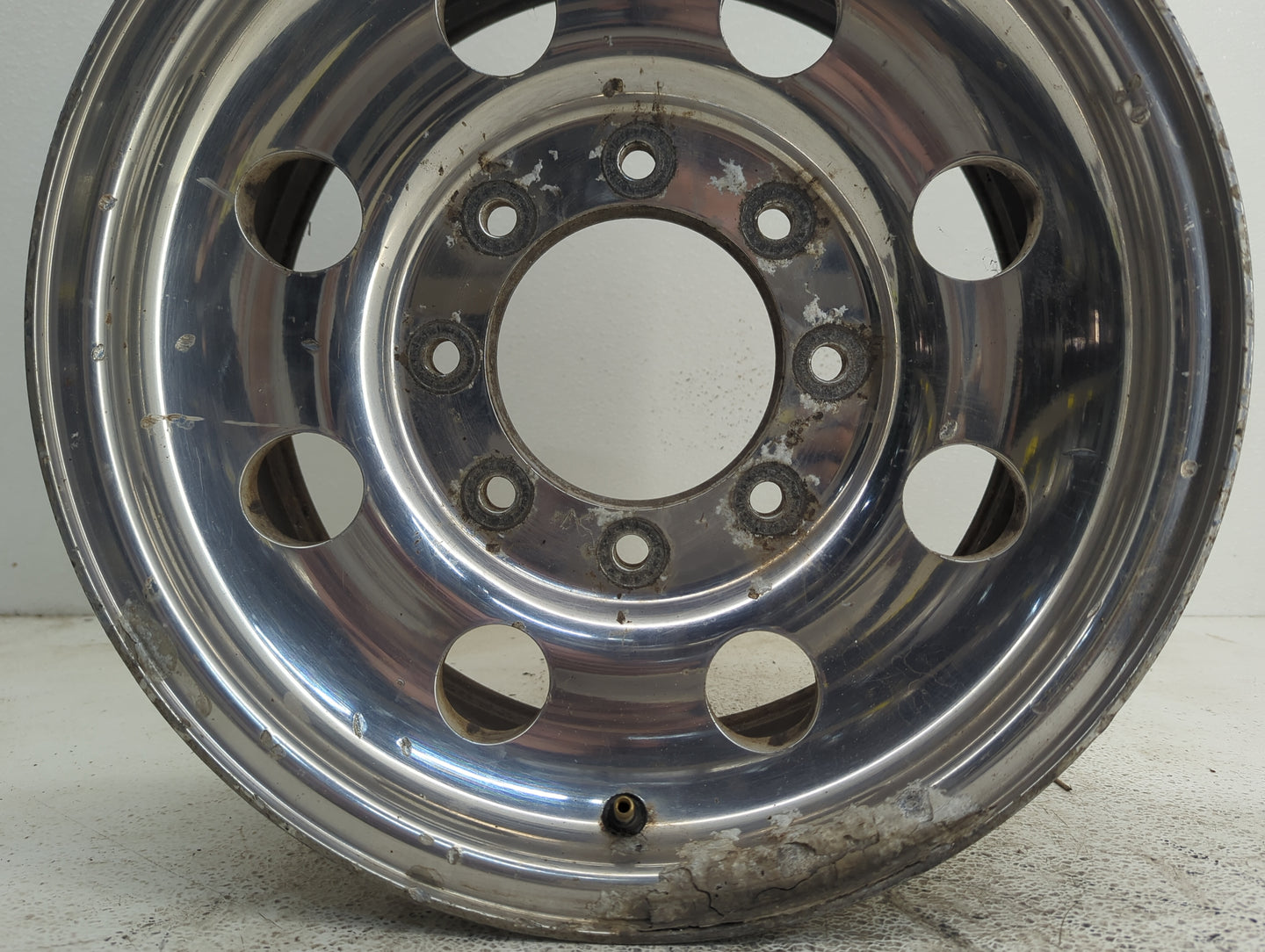 1999-2004 Ford F-250 Super Duty Oem Wheel Rim - Oemusedautoparts1.com