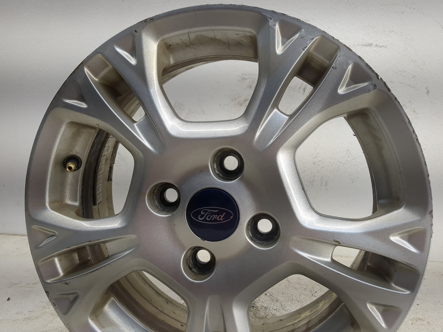 2014-2016 Ford Fiesta Oem Wheel Rim - Oemusedautoparts1.com