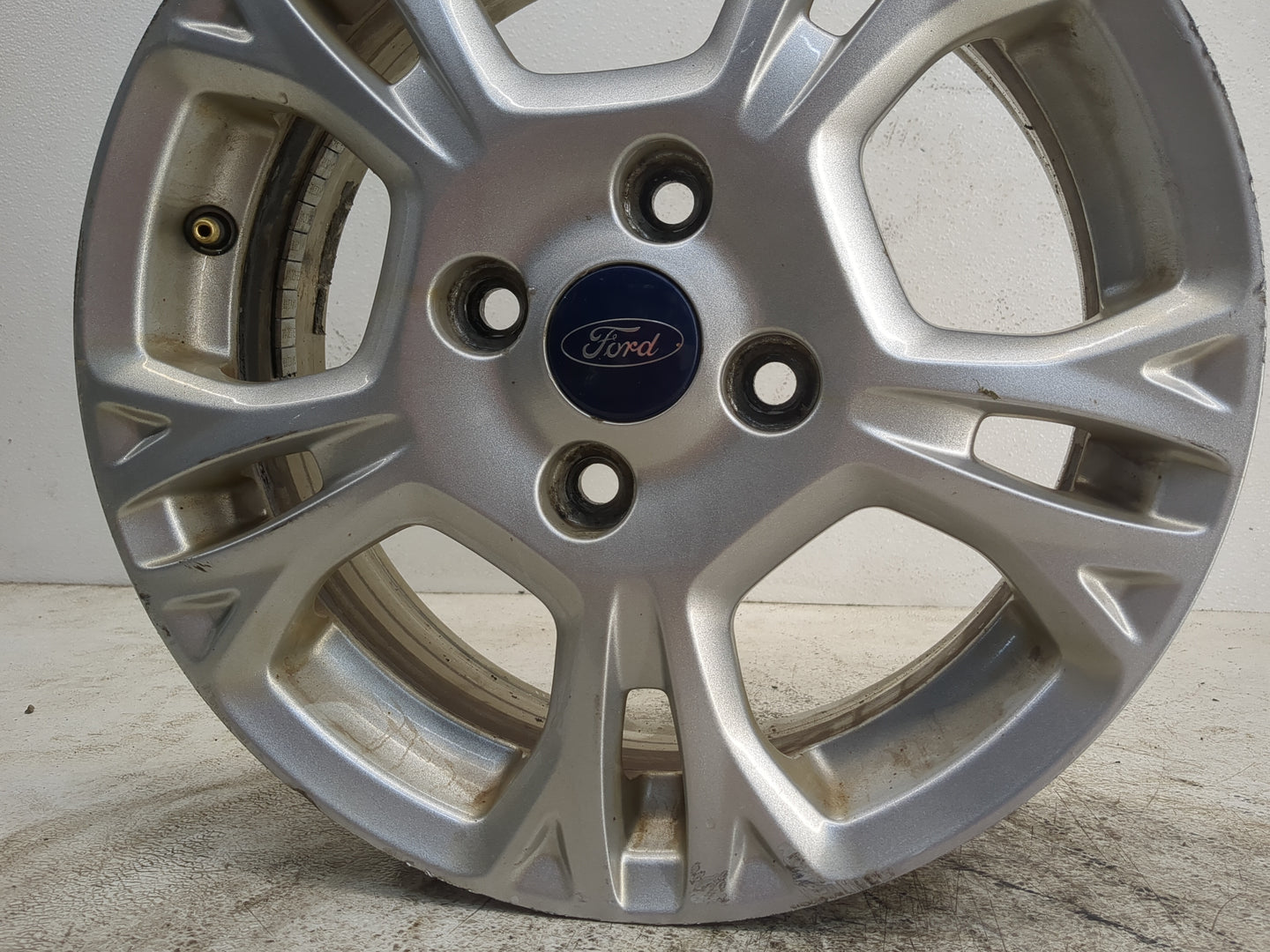 2014-2016 Ford Fiesta Oem Wheel Rim - Oemusedautoparts1.com