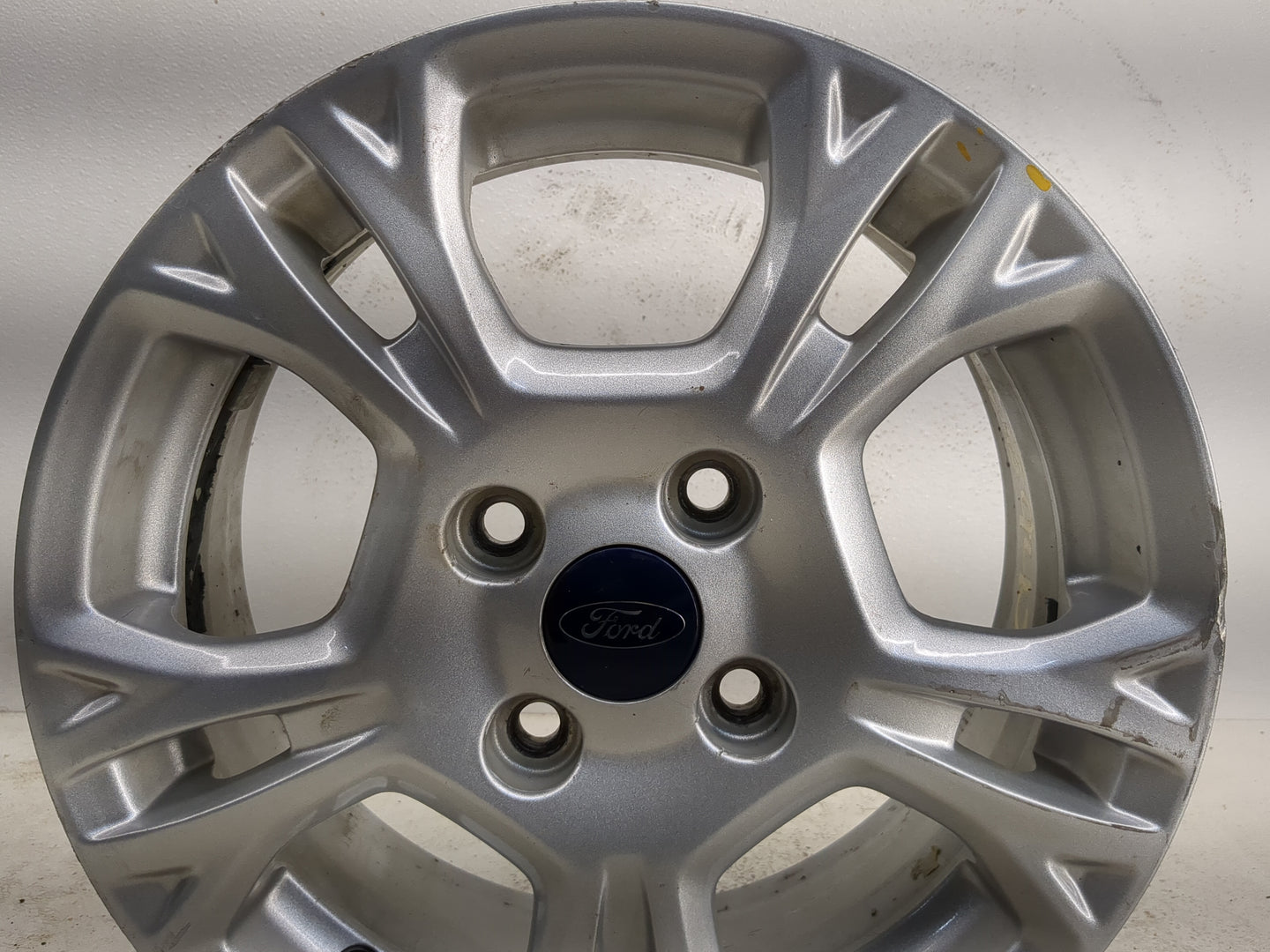 2014-2016 Ford Fiesta Oem Wheel Rim - Oemusedautoparts1.com