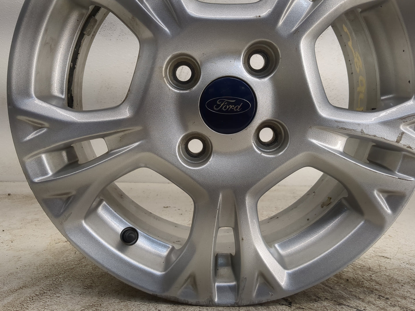 2014-2016 Ford Fiesta Oem Wheel Rim - Oemusedautoparts1.com