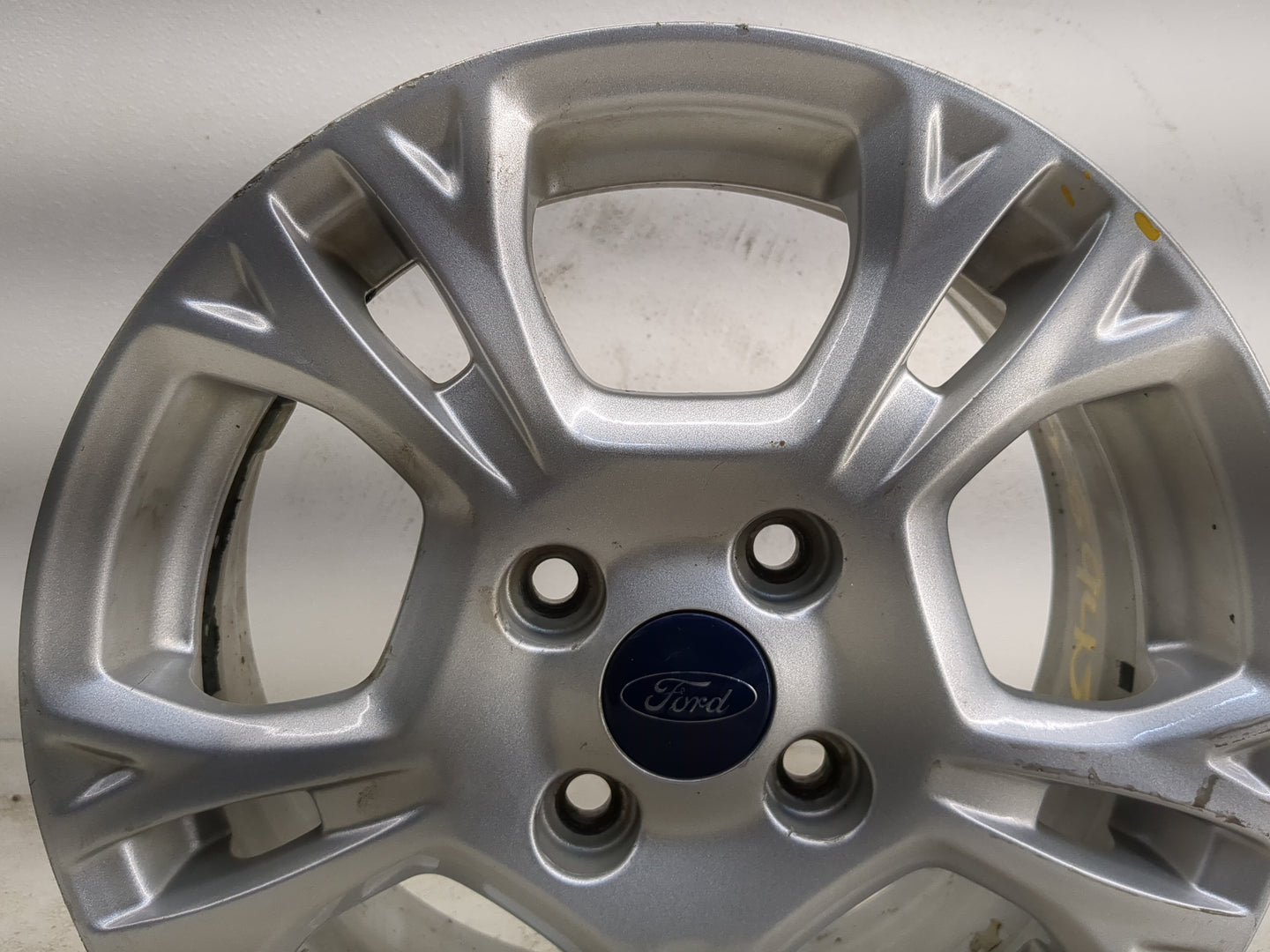 2014-2016 Ford Fiesta Oem Wheel Rim - Oemusedautoparts1.com