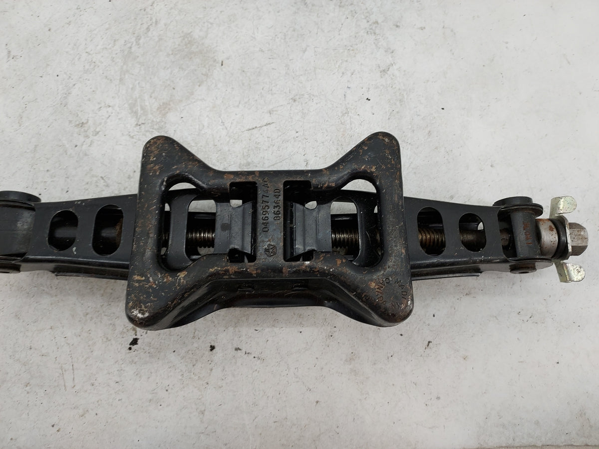 Ford Fiesta Spare Scissor Car Jack 5040286 - Oemusedautoparts1.com