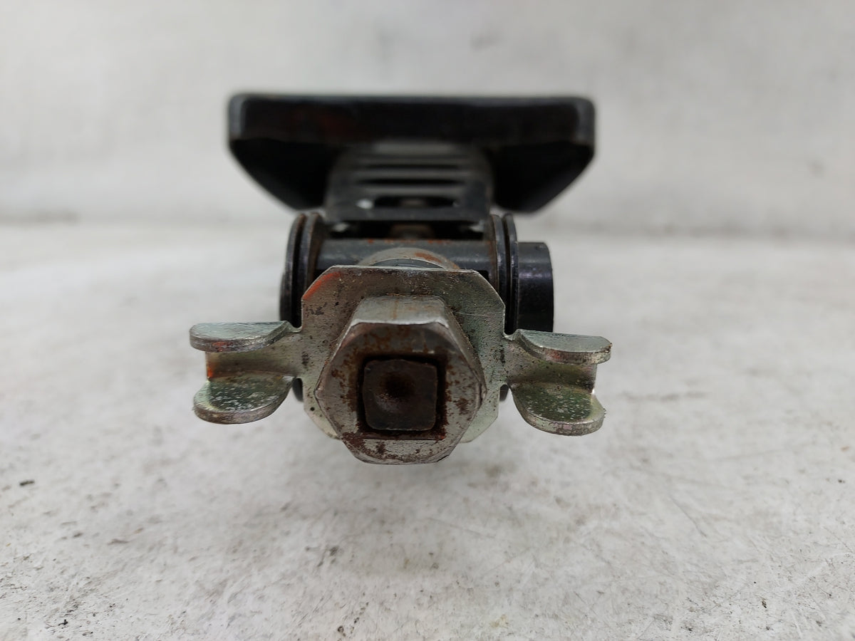 Ford Fiesta Spare Scissor Car Jack 5040286 - Oemusedautoparts1.com