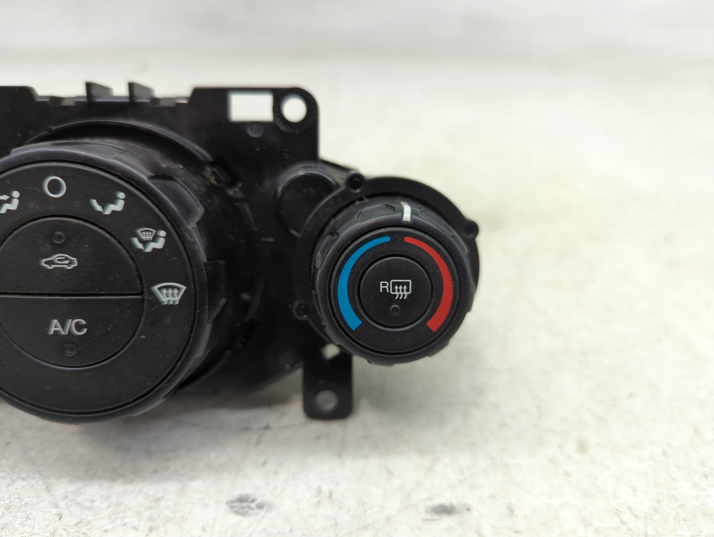 2014-2019 Ford Fiesta Climate Control Module Temperature AC/Heater Replacement Fits Fits 2014 2015 2016 2017 2018 2019 OEM U