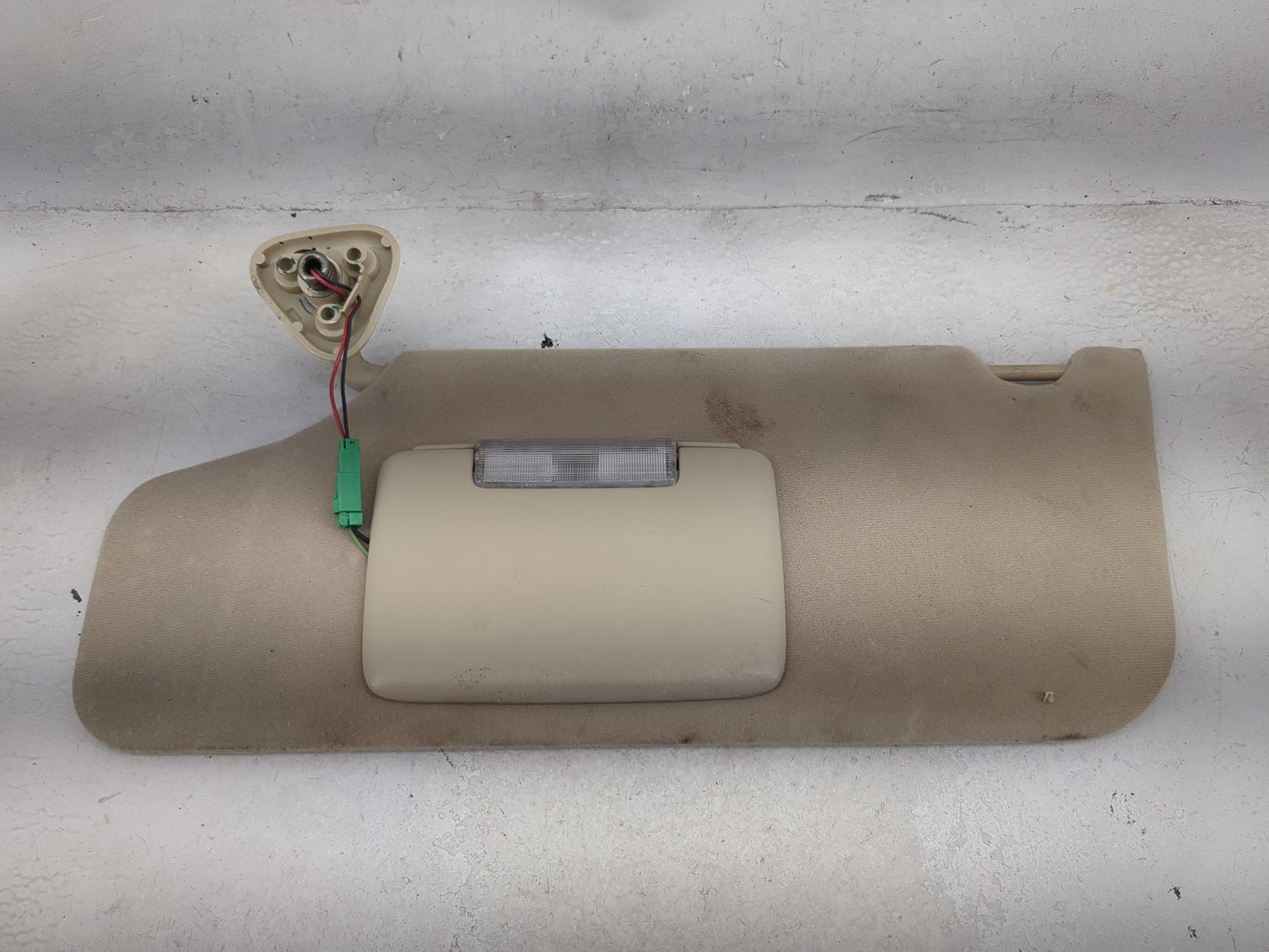 2005-2007 Ford Five Hundred Sun Visor Shade Replacement Driver Left Mirror Fits Fits 2005 2006 2007 OEM Used Auto Parts - Oe