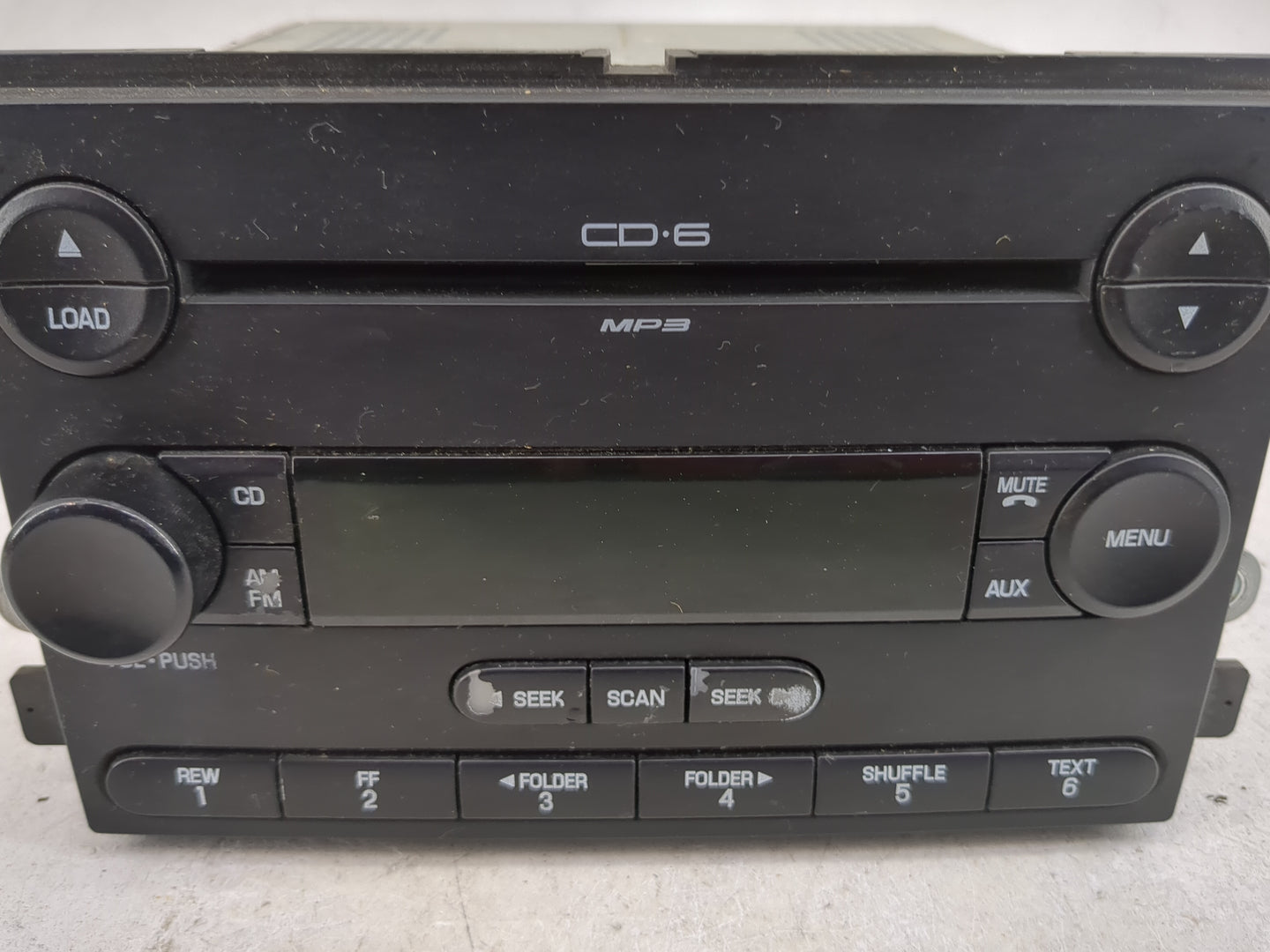 2006-2007 Ford Five Hundred Radio AM FM Cd Player Receiver Replacement Fits Fits 2006 2007 OEM Used Auto Parts - Oemusedauto