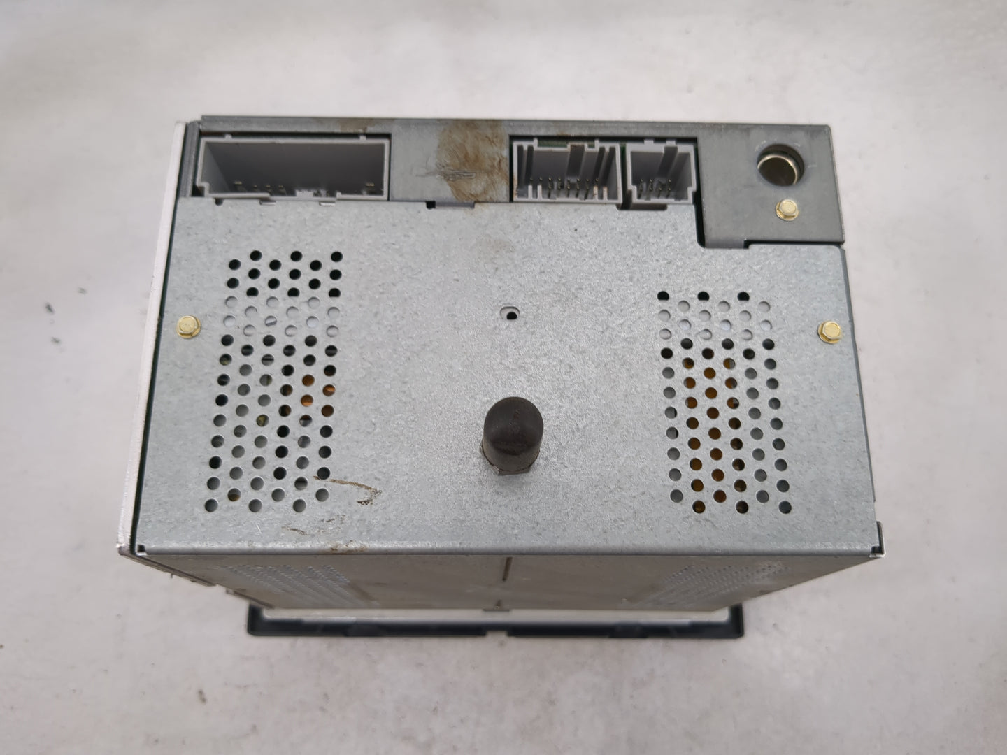 2006-2007 Ford Five Hundred Radio AM FM Cd Player Receiver Replacement Fits Fits 2006 2007 OEM Used Auto Parts - Oemusedauto