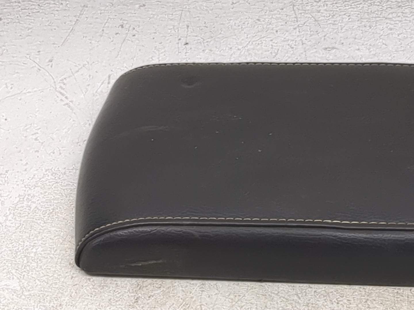 2009-2012 Ford Flex Center Console Armrest Cover Lid Fits Fits 2009 2010 2011 2012 OEM Used Auto Parts - Oemusedautoparts1.c