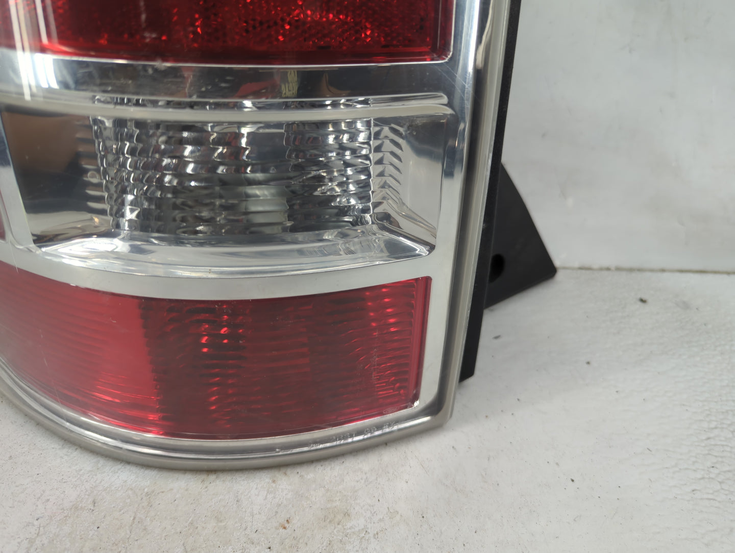 2009-2011 Ford Flex Tail Light Assembly Driver Left OEM Fits Fits 2009 2010 2011 OEM Used Auto Parts - Oemusedautoparts1.com