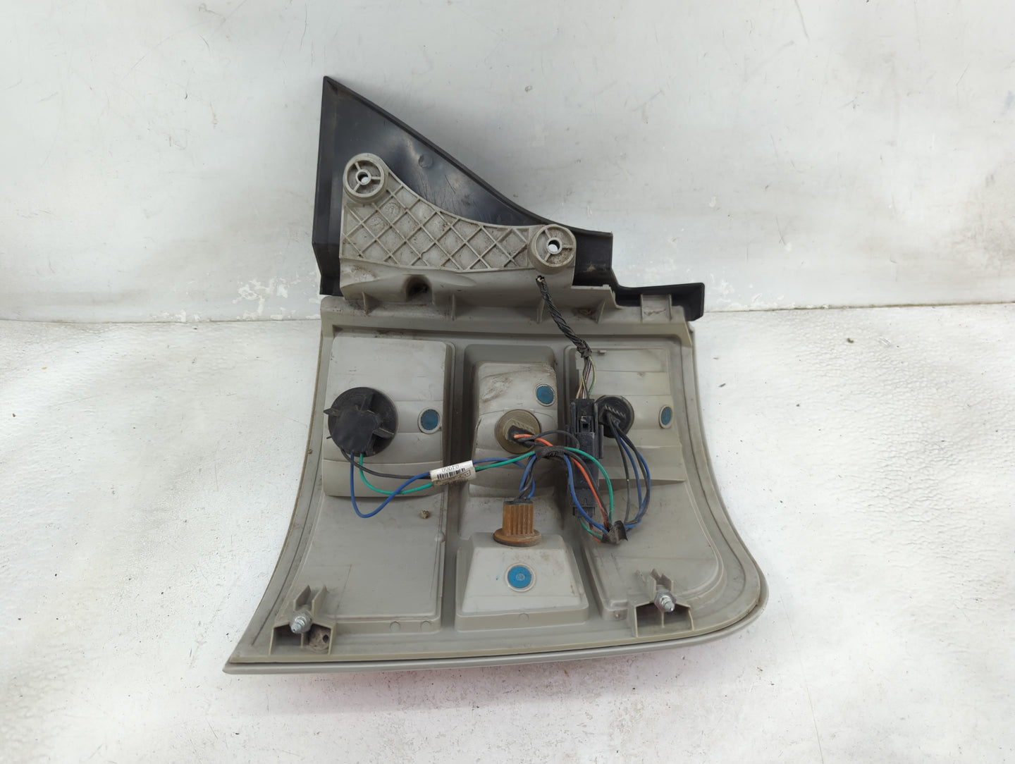 2009-2011 Ford Flex Tail Light Assembly Driver Left OEM Fits Fits 2009 2010 2011 OEM Used Auto Parts - Oemusedautoparts1.com